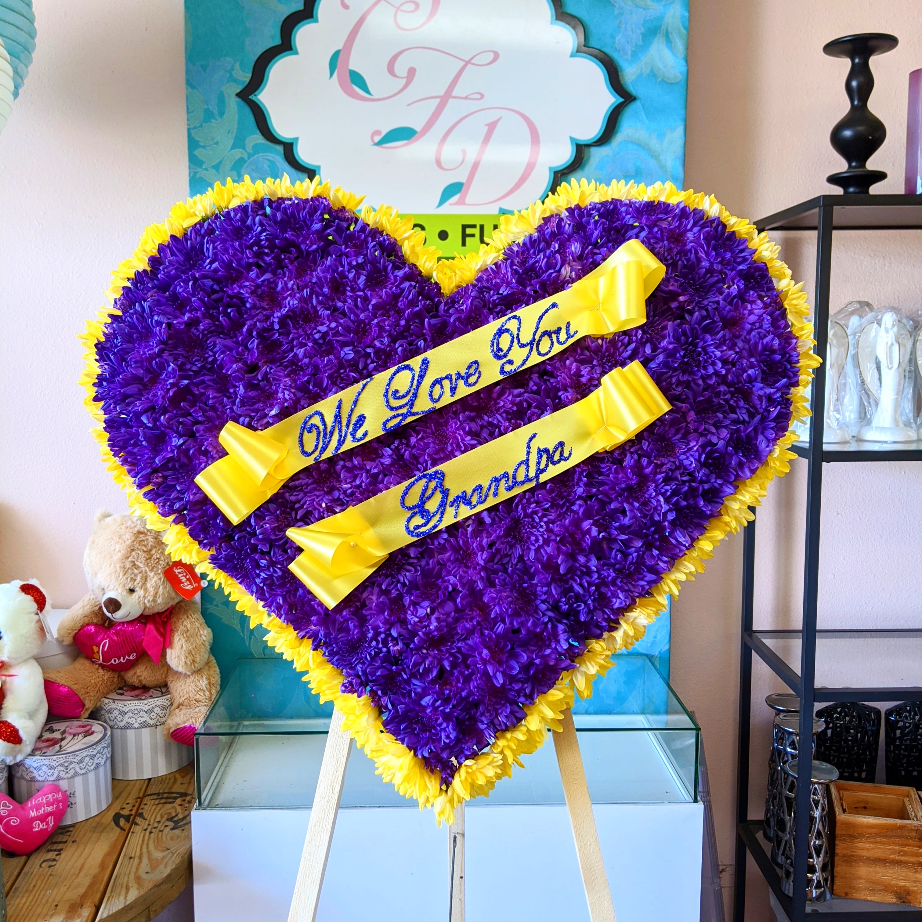 Featured image of post Sympathy Tribute Floral Arrangements