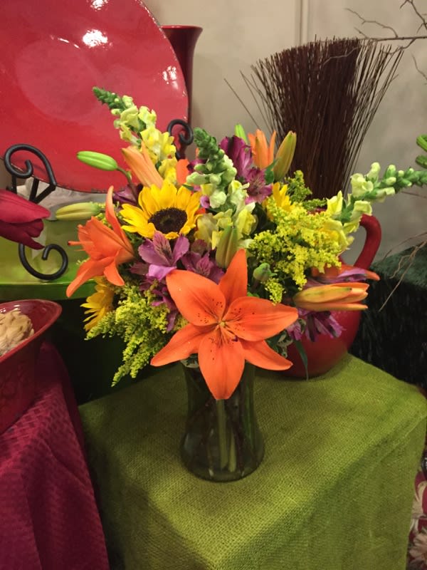 Mixed Summer Vase in Augusta, GA | FLOWERS ON BROAD