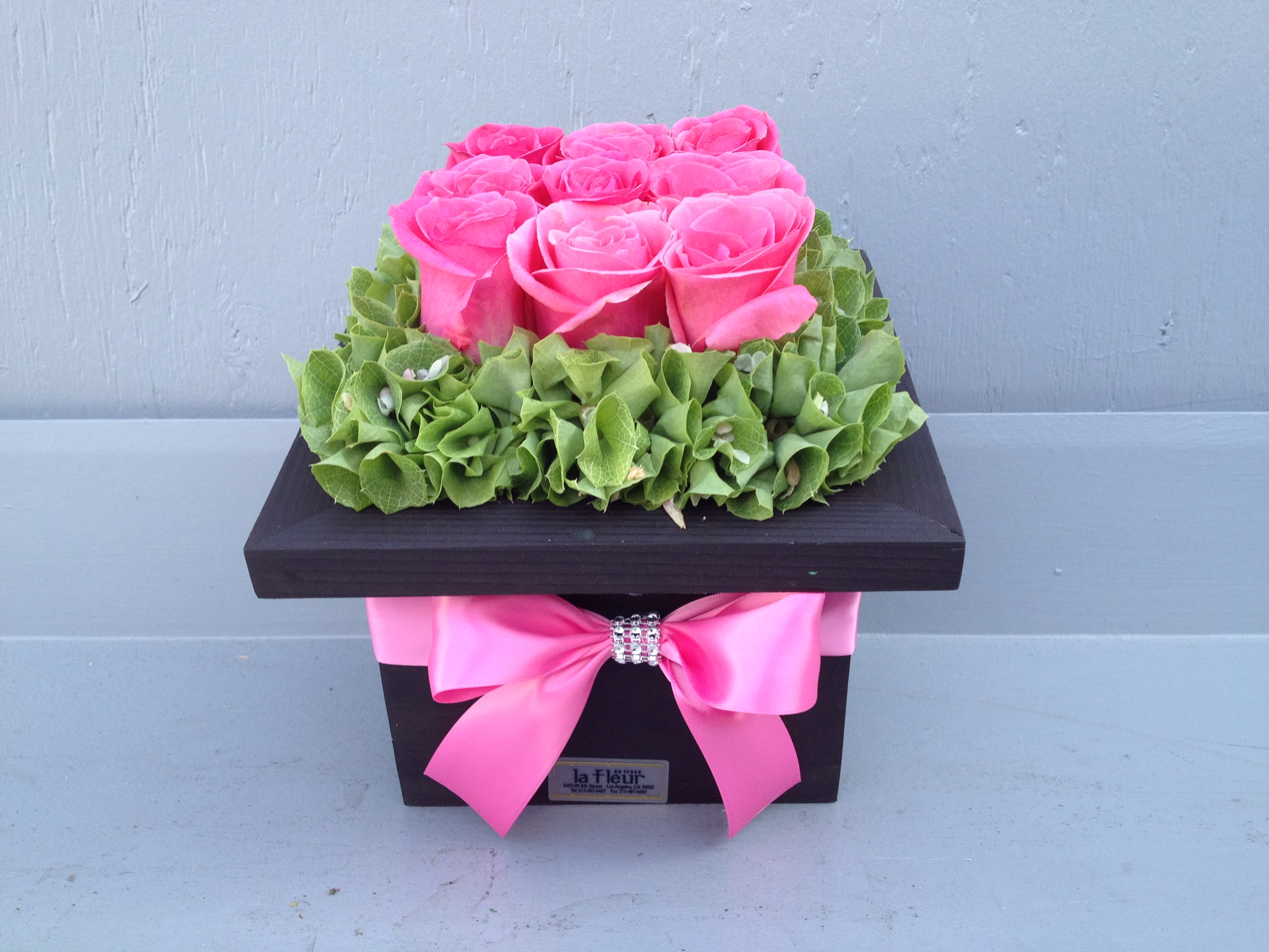 9 pink rose box by La Fleur by Tracy