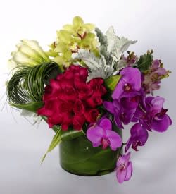 stunning suprise - roses calla Lilly and orchids