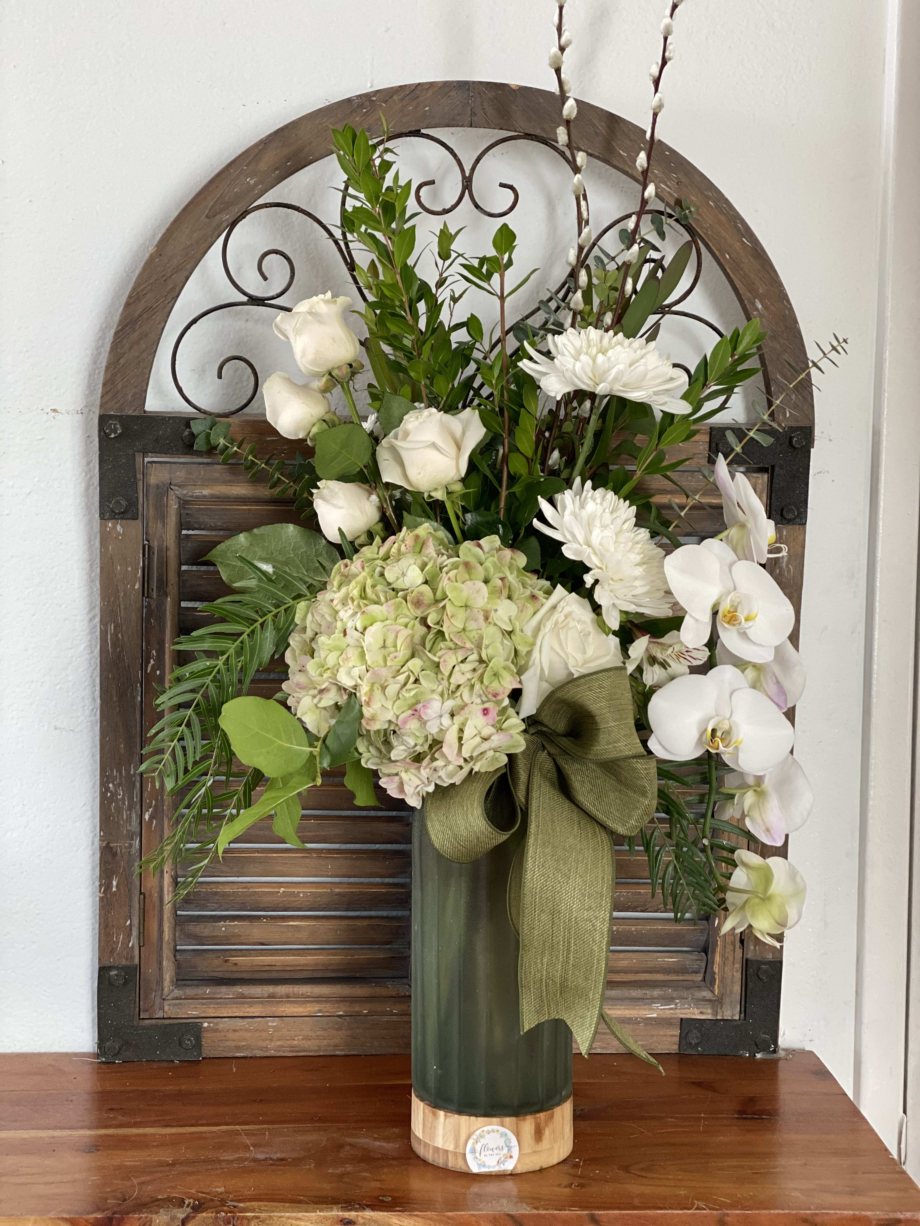 Vintage love - Tall and nice green Vase with Wood support, and tall white flowers and vintage hydrangea, simple but elegant.