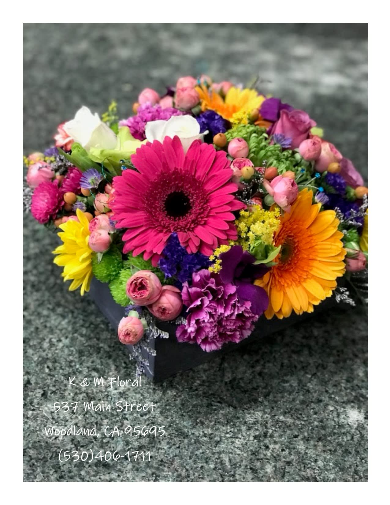 Colorful Pave In Woodland Ca K M Floral Garden club, abstract flowers, line design, creative design, tablescapes, floral design, centerpieces, crafts, flower arrangements. colorful pave in woodland ca k m floral