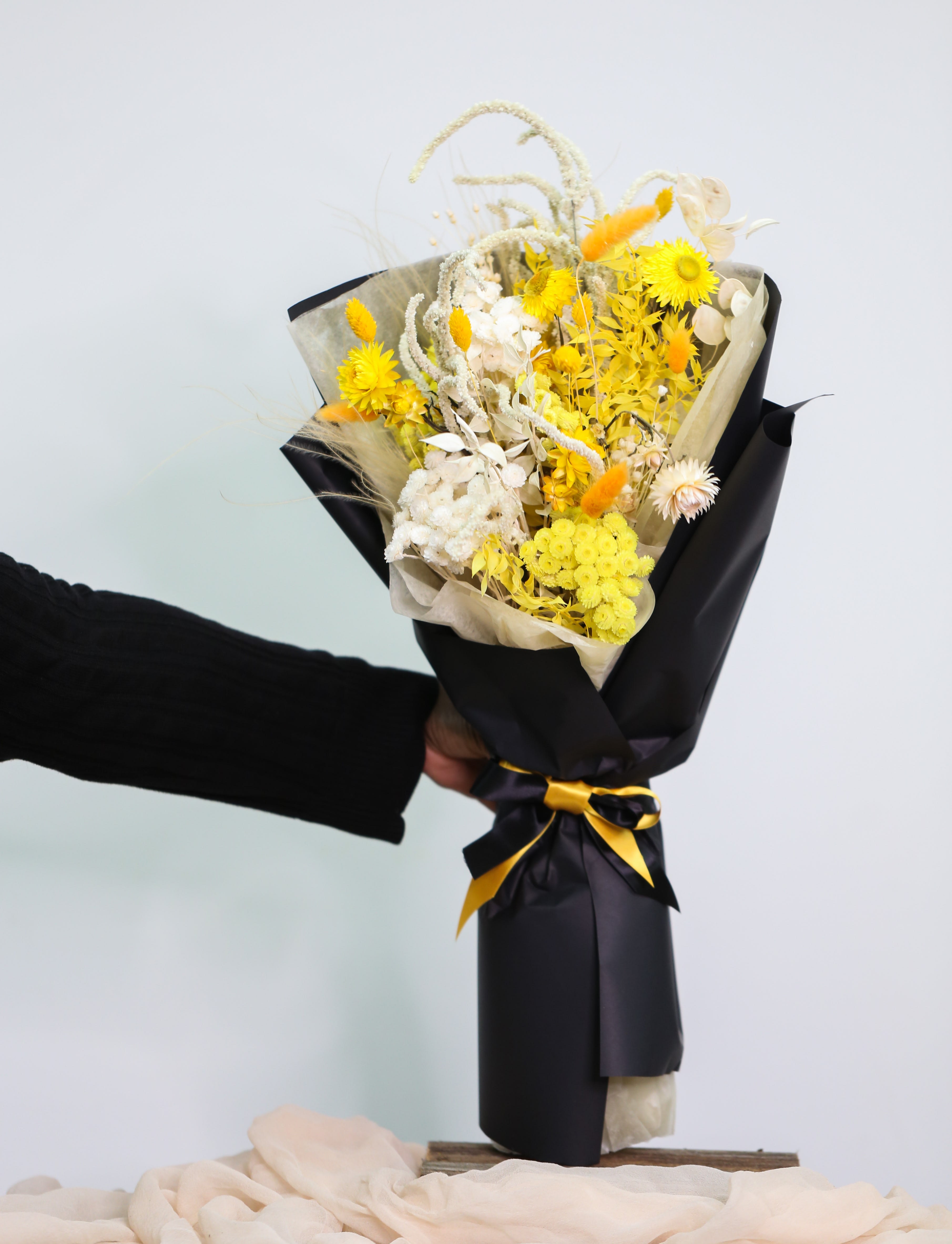 All Natural, Dried Flowers Yellow by A Votre Service Events and Flowers