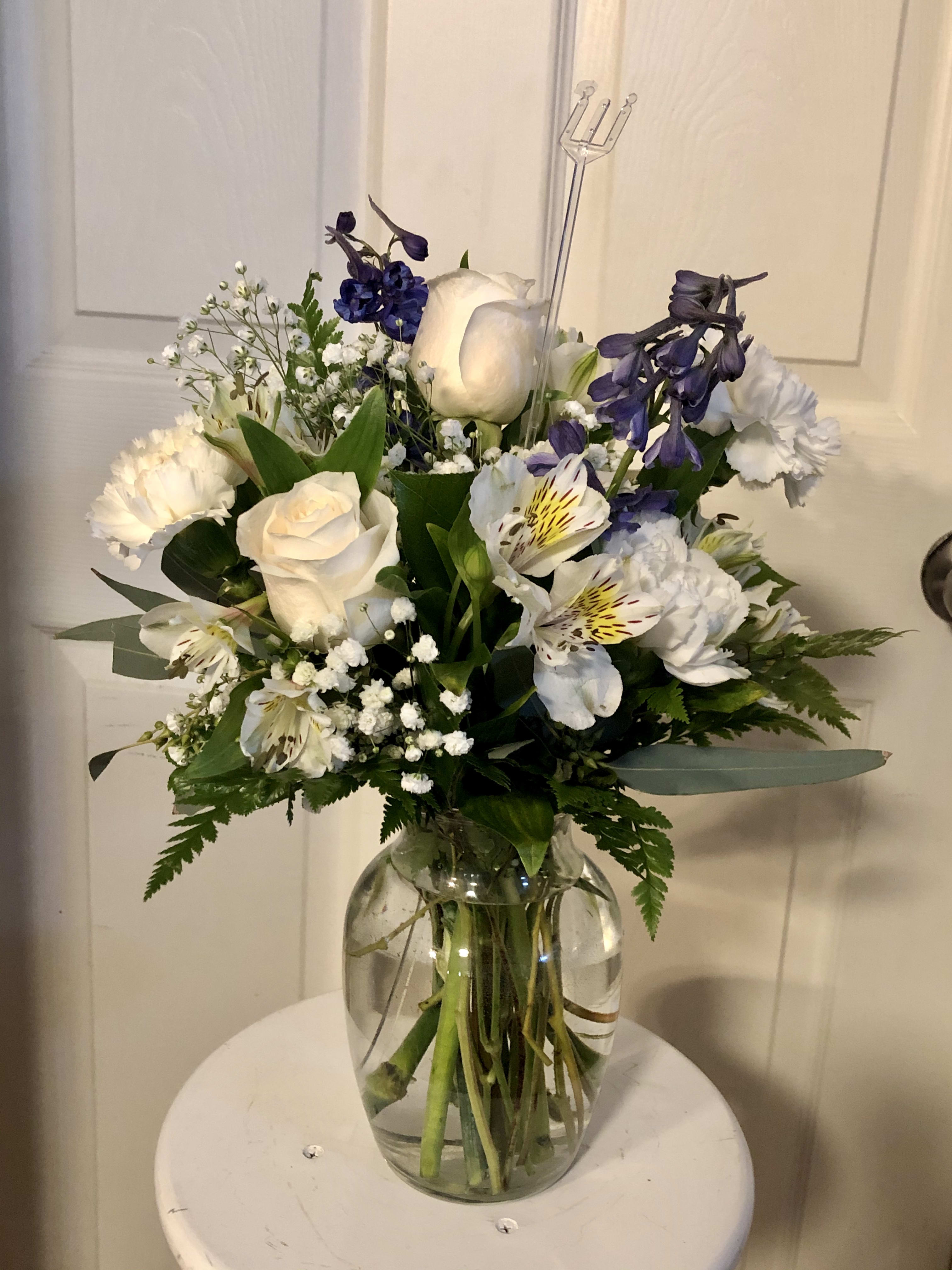 Loving Memories in Lancaster, CA | Gonzalez Flower Shop