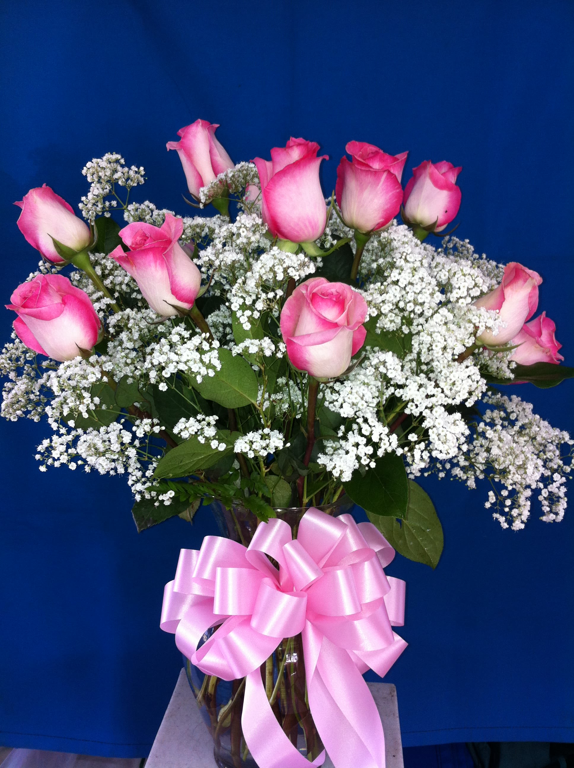- Unlocking The Value Of A Dozen Roses: A Floral Investment