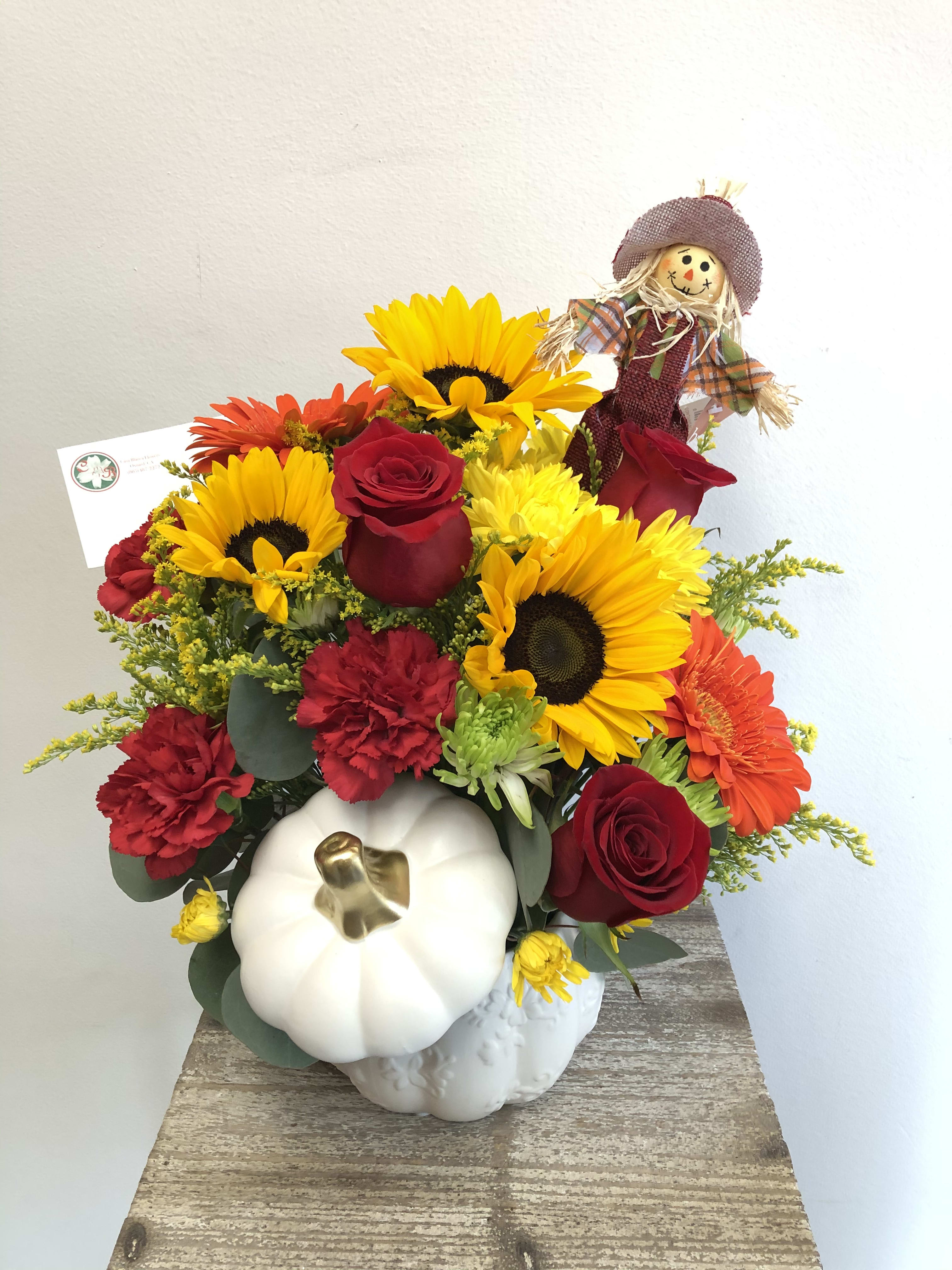 White Pumpkin with fall floral in Oxnard, CA Casa Blanca Flowers