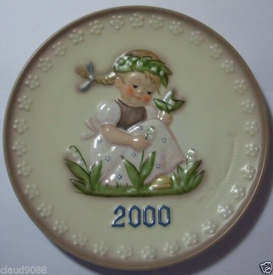 Hummel 2000 Collectible Plate - Beautiful Hummel collectible new and still in box, never used