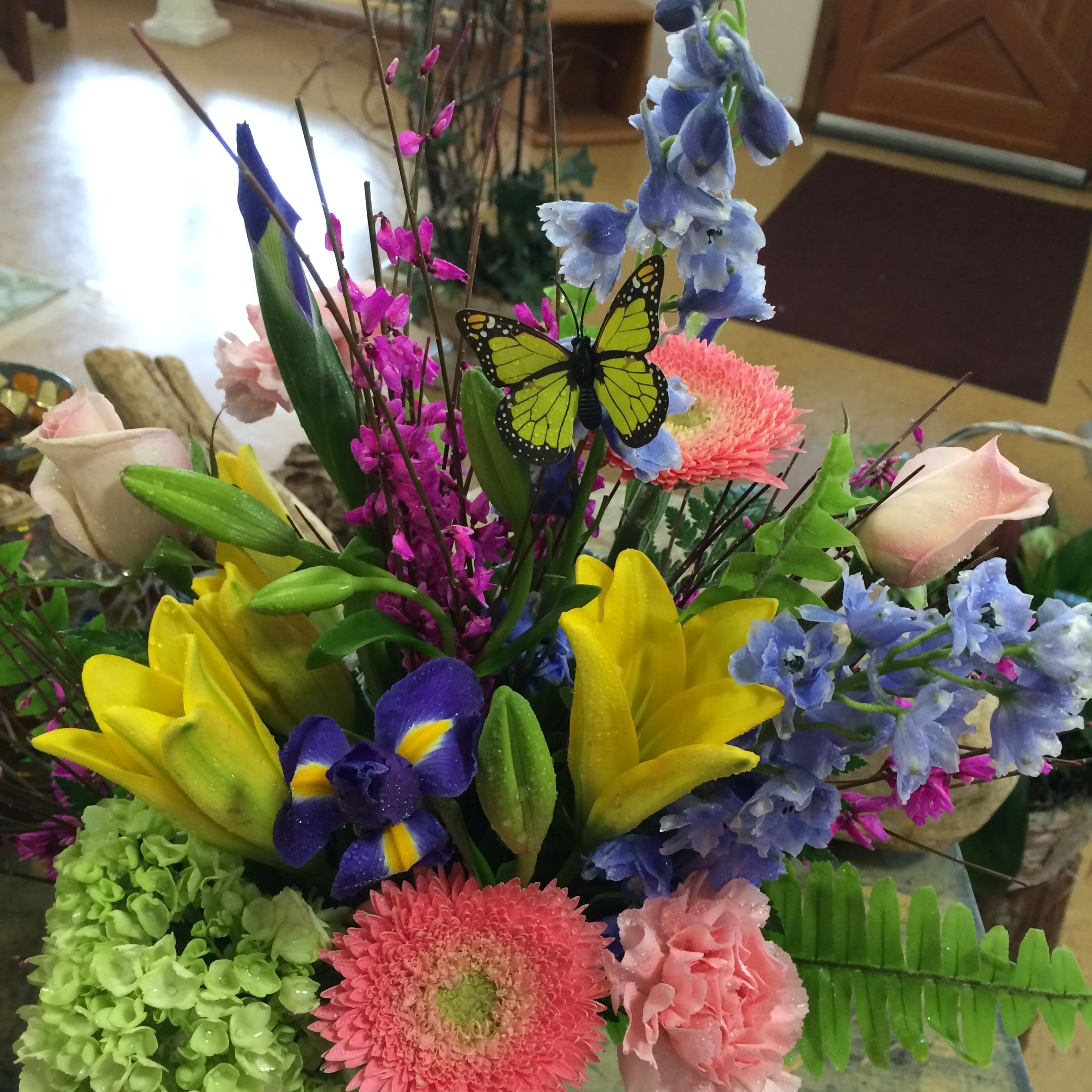 Happy Day - A colorful bouquet with mixed colorful blooms, guaranted to make someones day. 