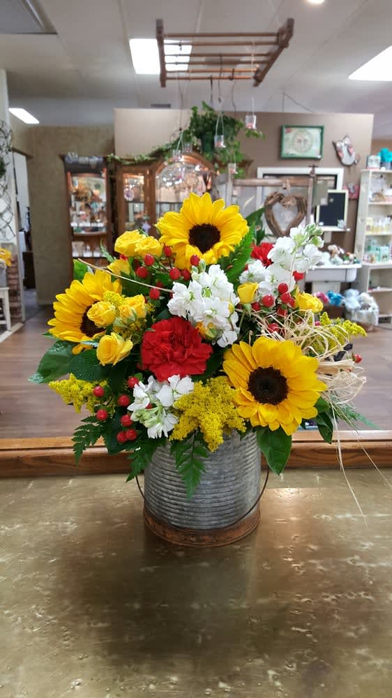 Country Blooms in Yucca Valley, CA Cactus Flower Florist & Farms