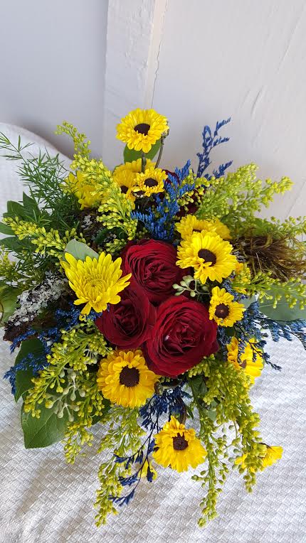 Country Style Roses By Specialty Floral Design