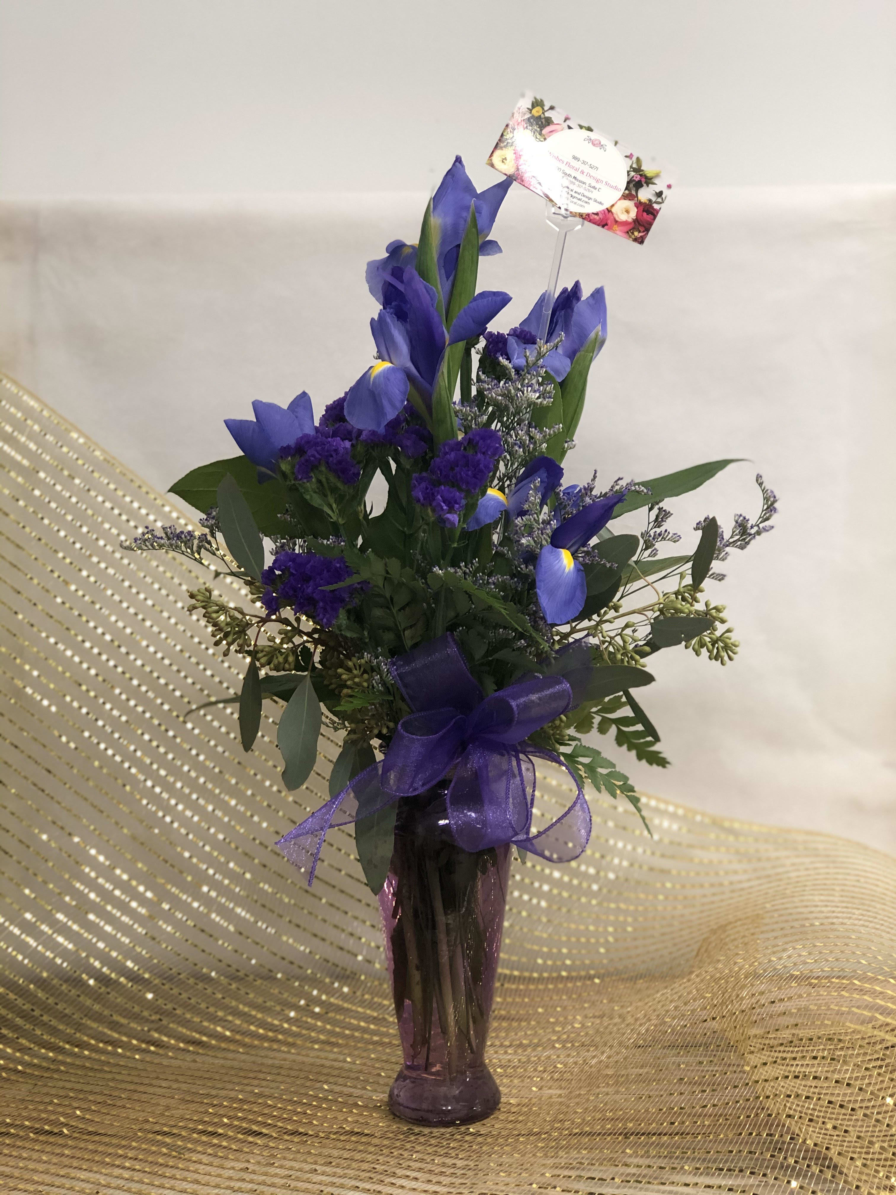 Iris Bouquet In Mt Pleasant Mi 3 Wishes Floral And Design Studio