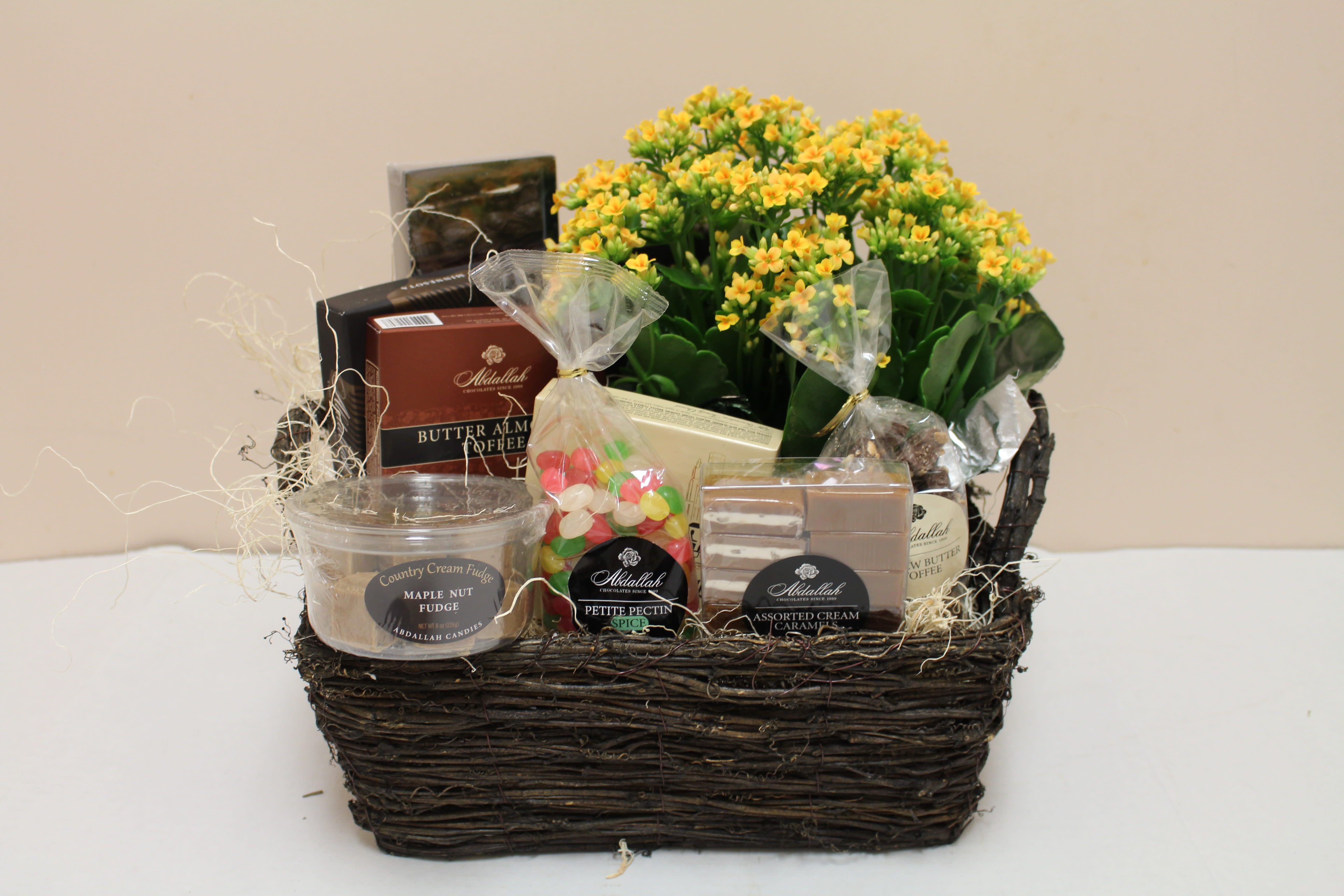 Blooms and Sweets in Stoneham, MA Evergreen Florist Inc.