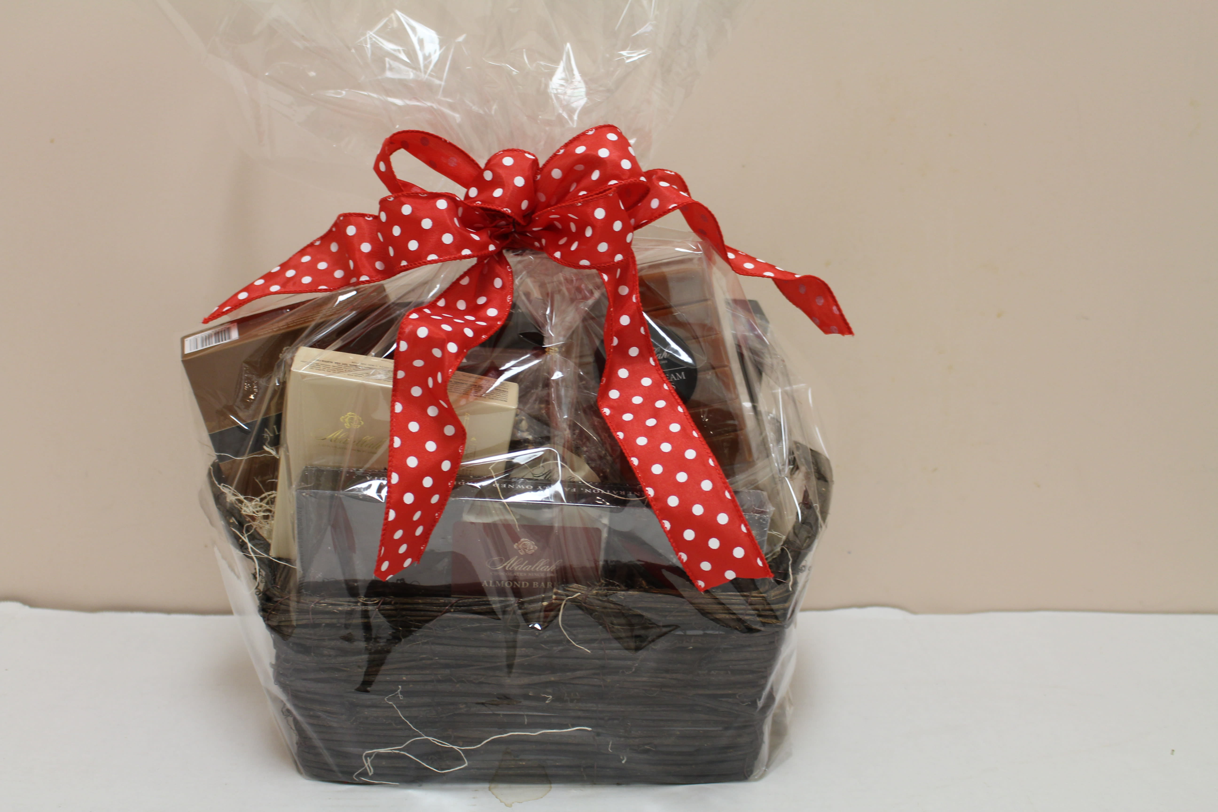 Sweet Treat in Stoneham, MA Evergreen Florist Inc.