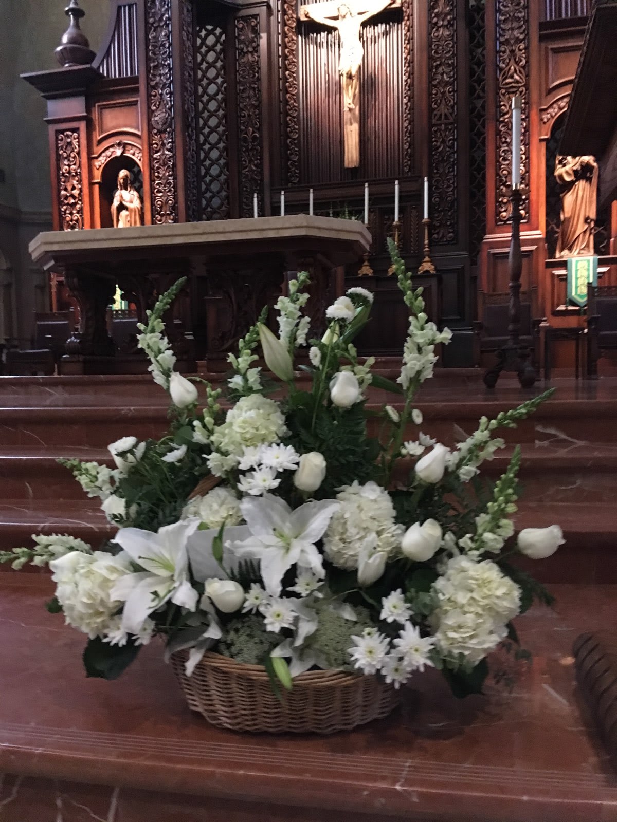 FOREVER REMEMBERED BASKET - STUNNING LARGE BASKET, PERFECT WAY TO SEND YOUR LOVING THOUGHTS AND PRAYERS, FEATURING ROSES, HYDRANGEA AND LILIES