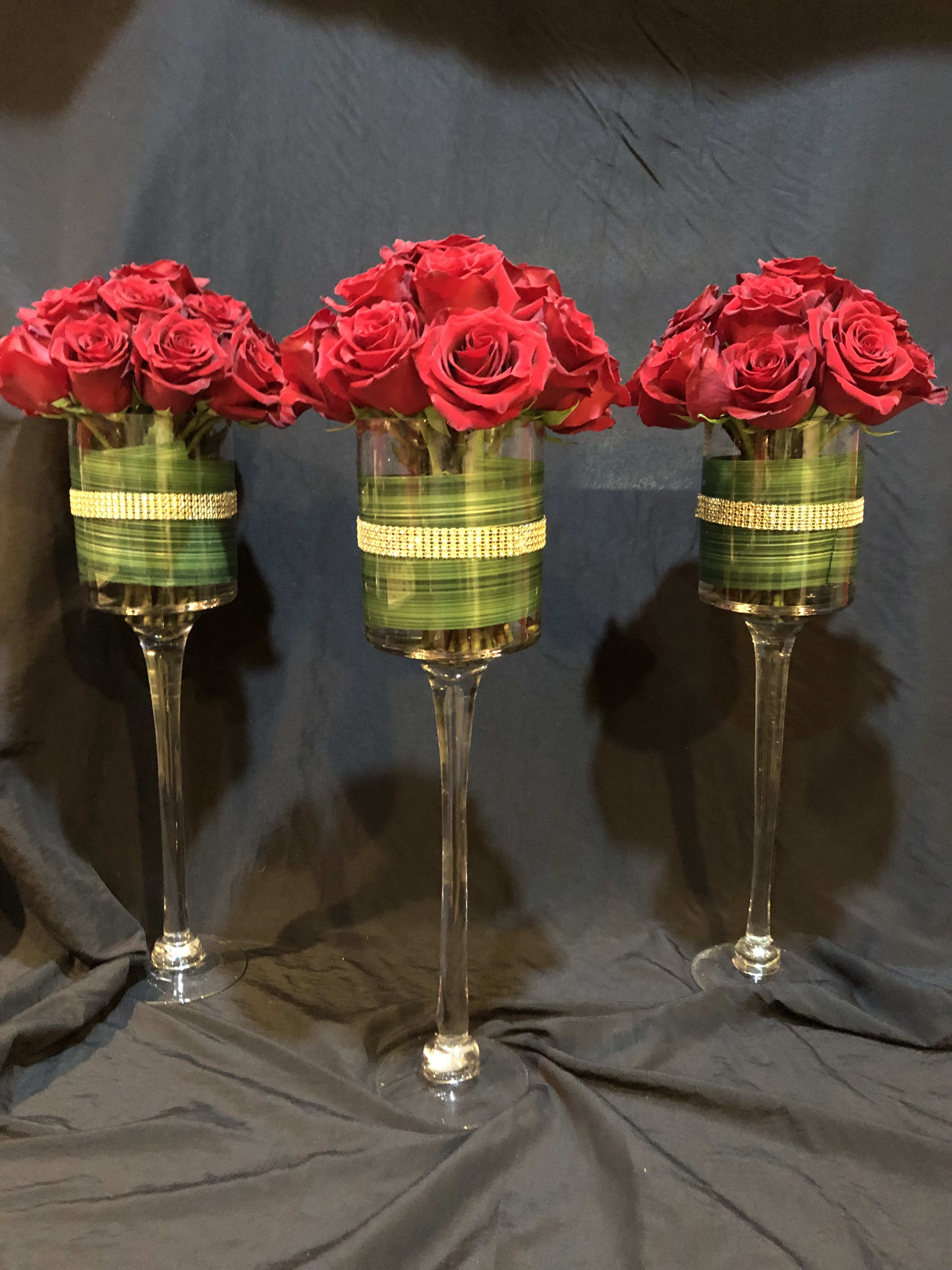 Vase Red roses centerpiece in Brooklyn, NY A. Flowers