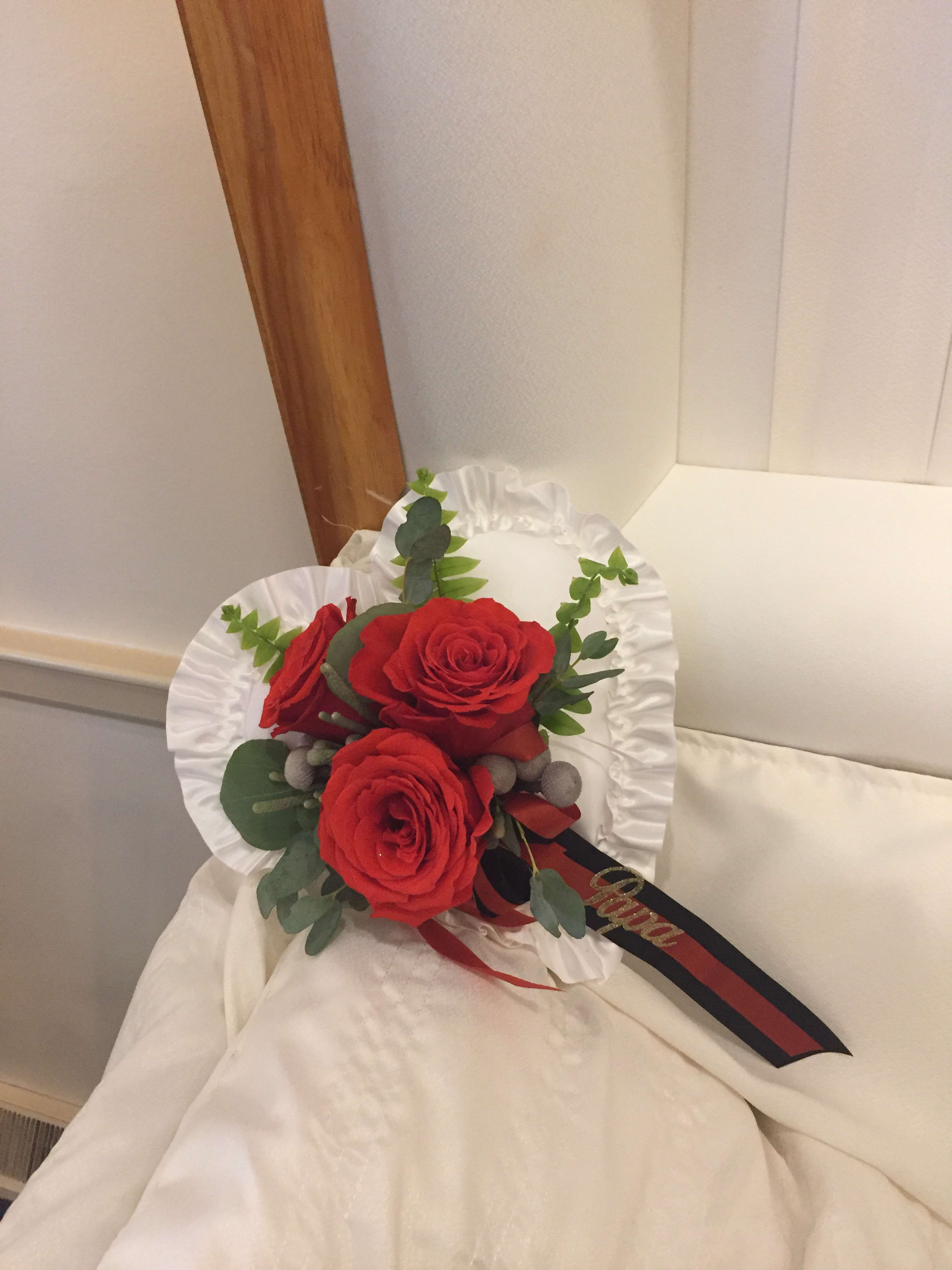 Heart pillow with 3 roses - Heart satin pillow with 3 roses, greens and script