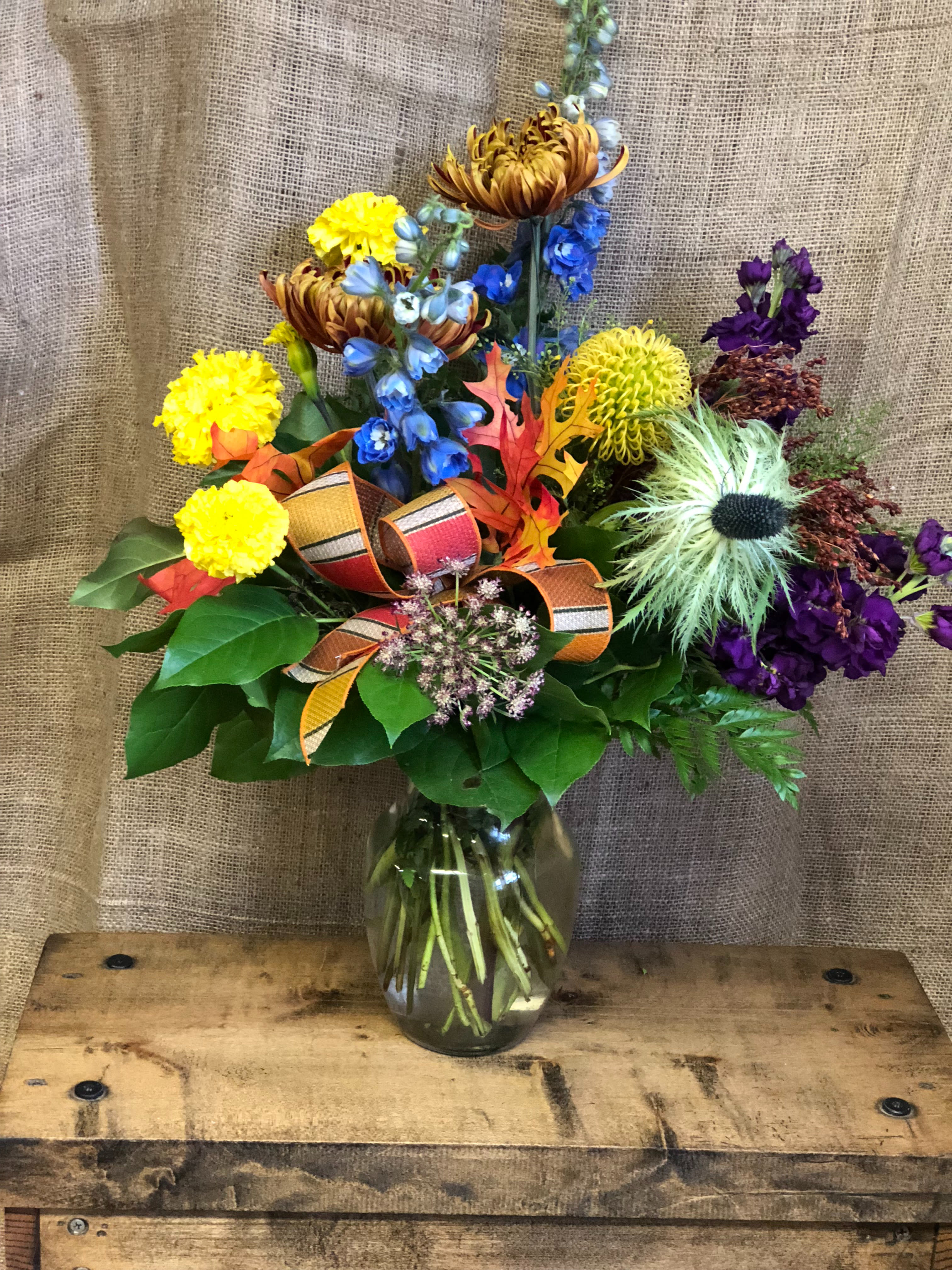 Homegrown - Blooms resembling a freshly picked bouquet from your garden.