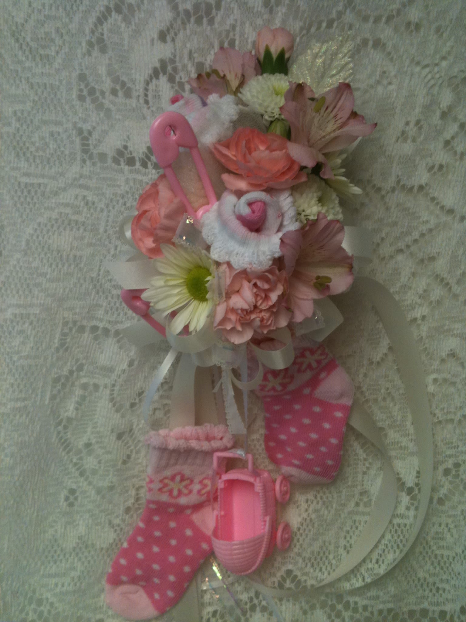 Baby Shower Corsage In Houston Tx Someone S Getting Flowers