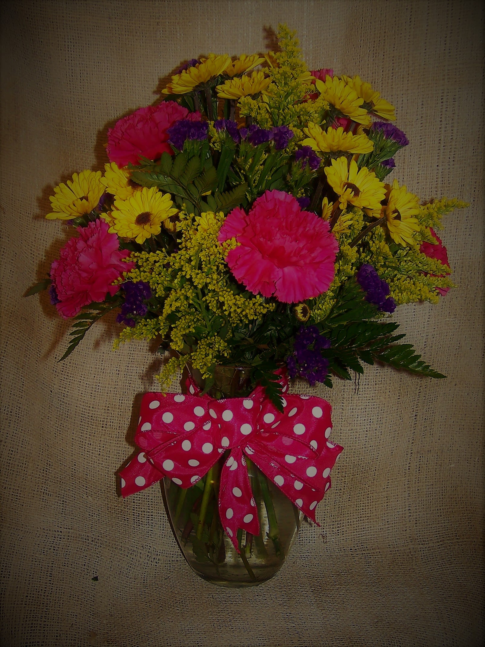 Hot Pink And Yellow In Bellevue Ne Bellevue Florist