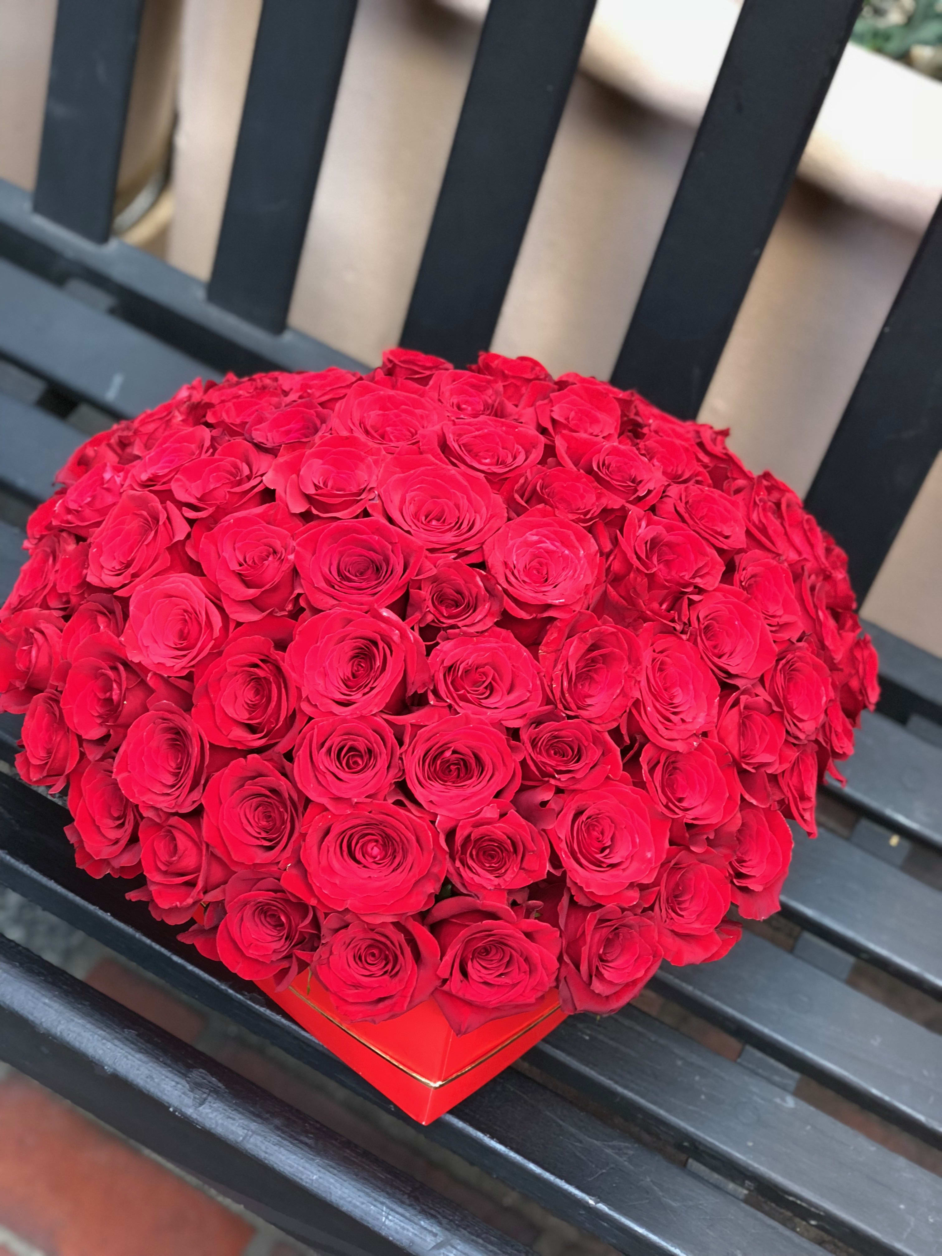 Romance by Laazati in Glendale, CA | Laazati Flowers