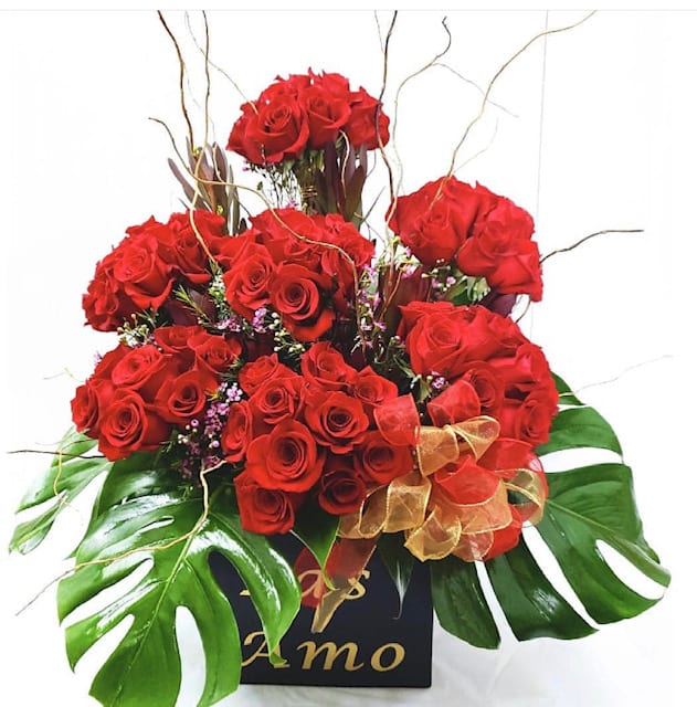 EXOTIC ROSES by Doral Roses Miami