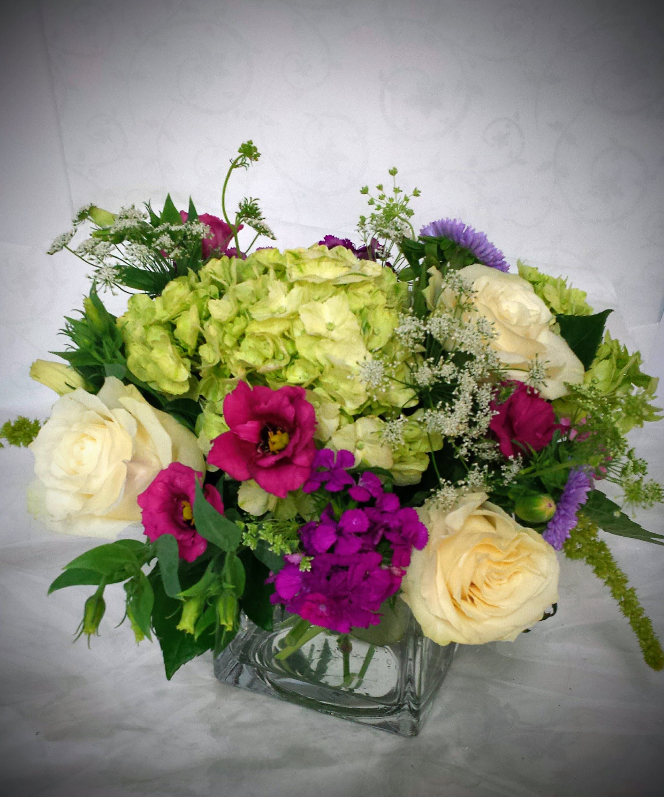 Mirabelle in Litchfield, CT | Flowers of Distinction