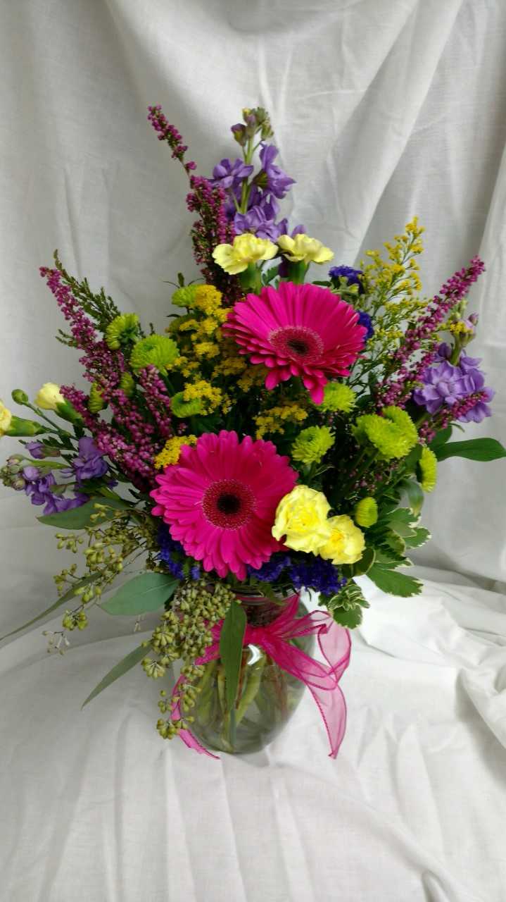 Fj Spring Mixed Arrangement In Tualatin Or The Flowering Jade Fj Spring Mixed Arrangement In Tualatin Or The Flowering Jade