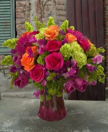 Eye Candy Eye Candy - Give her that 1 special bouquet of flowers she never had as this will brightens up her day