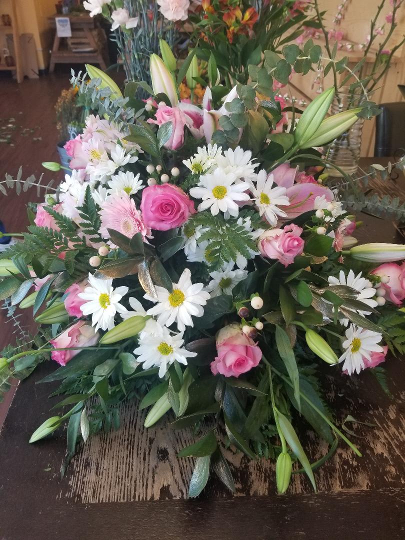 CASKET SPRAY PINK LOVE in Moreno Valley, CA | Aleea Flowers