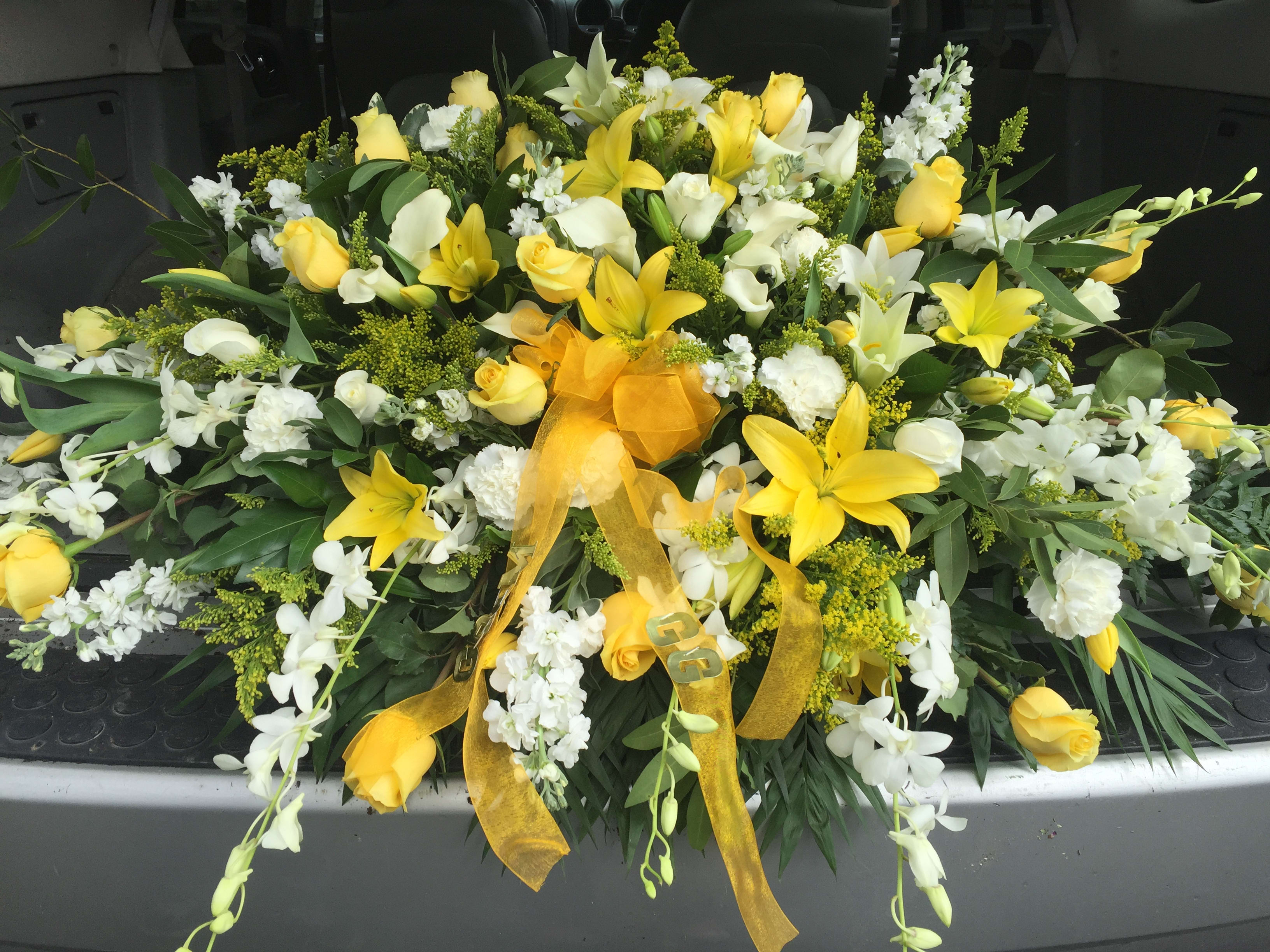 White and Yellow Casket Cover White and Yellow Casket Cover