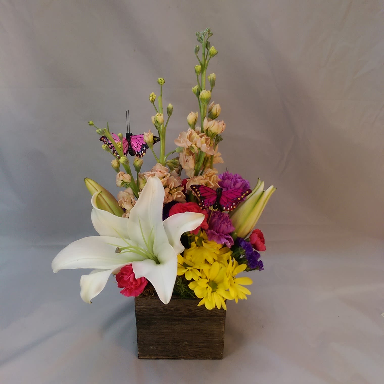 Rustic Butterfly in Wilmington, DE | Ramones Flowers