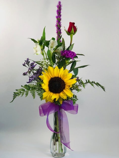 Simple Summer Bouquet By Barb S Flowers In Roseburg Or Barb S Flowers simple summer bouquet by barb s flowers in roseburg or barb s flowers