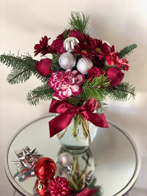Feliz Navidad! in Los Angeles, CA | Amor Sin Flores