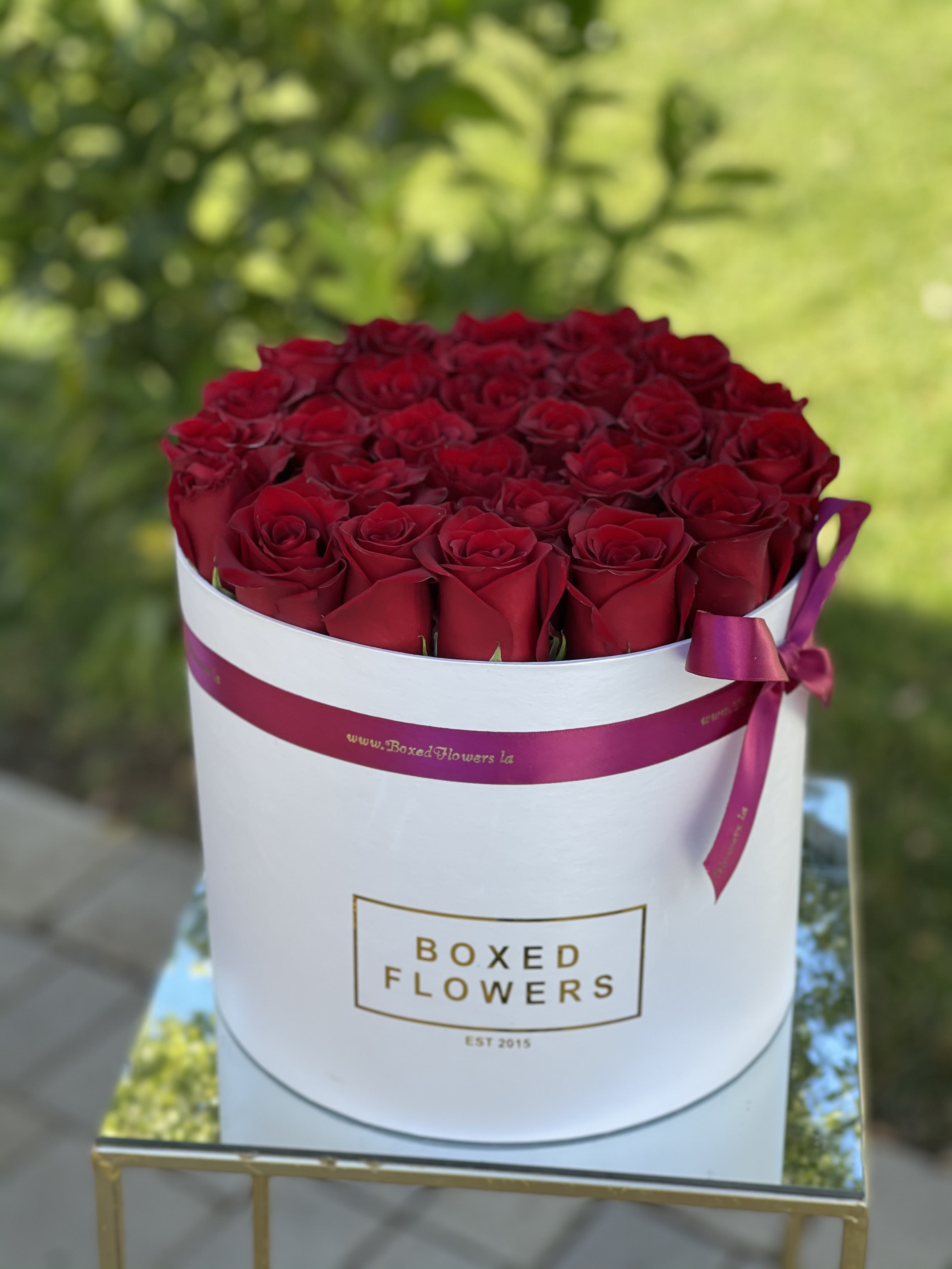 25 Red roses flat box in Glendale, CA | Boxed Flowers and Sweets