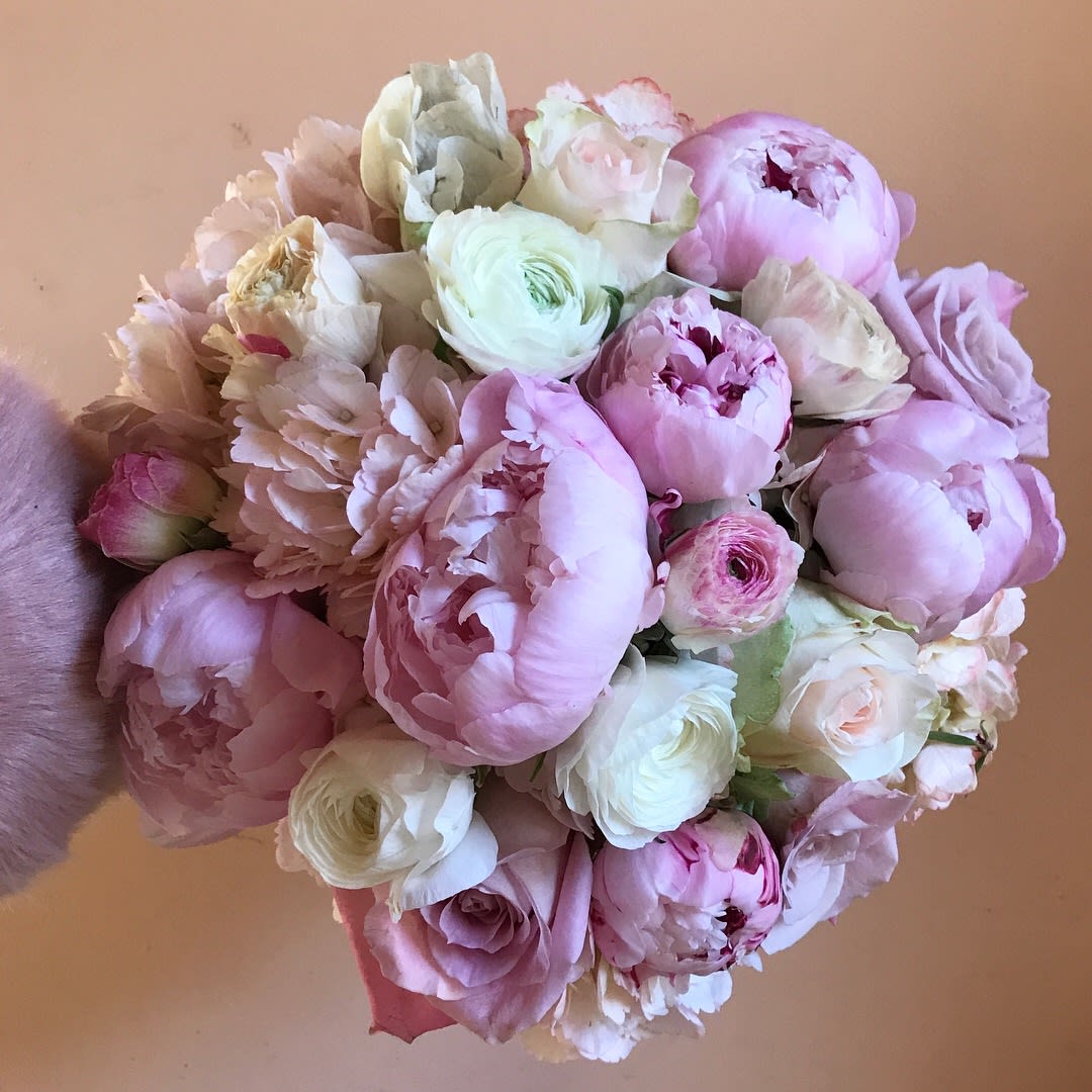 rose peony bouquet