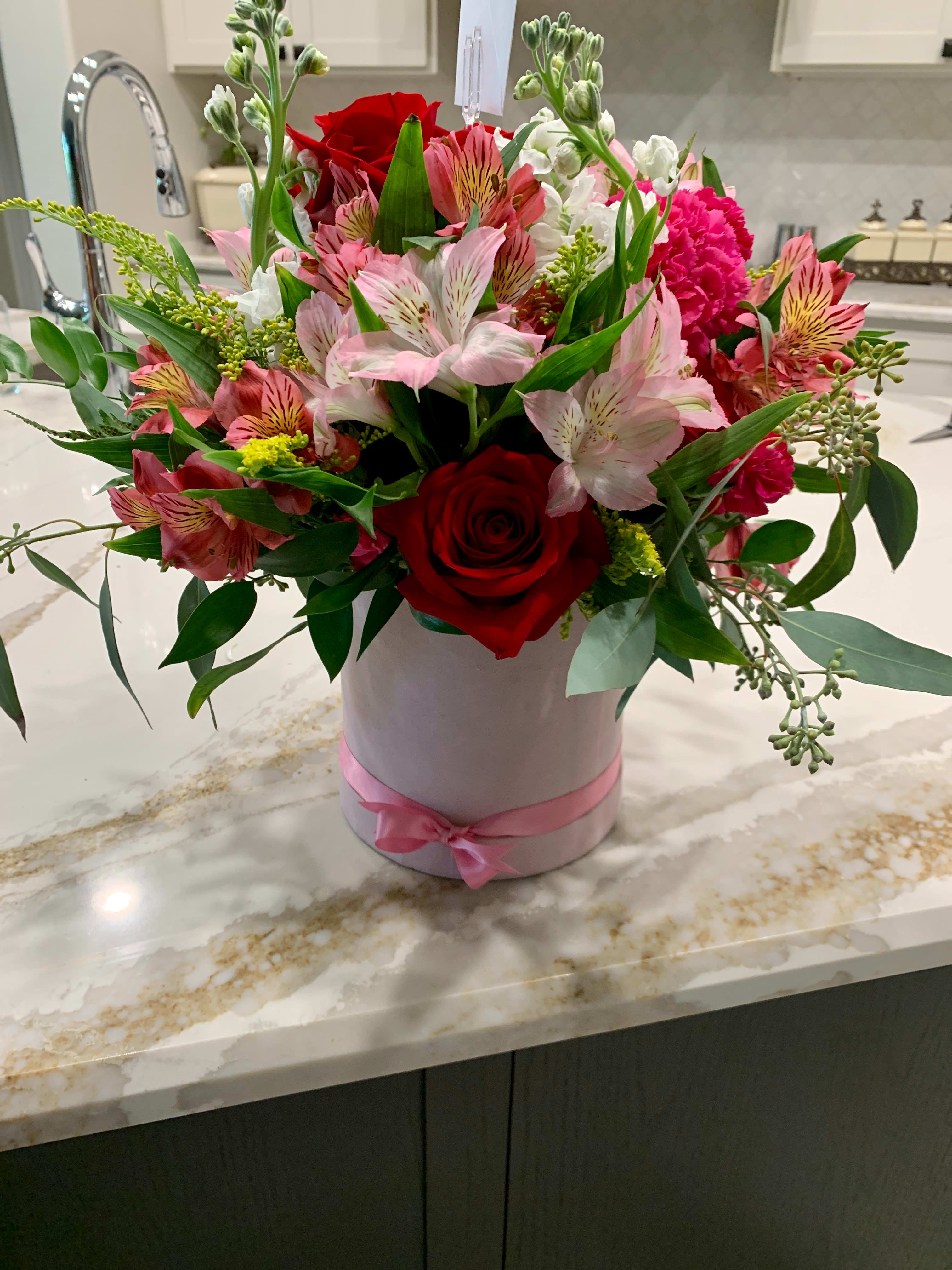 L C Pink In San Antonio Tx L C Bouquet Florist