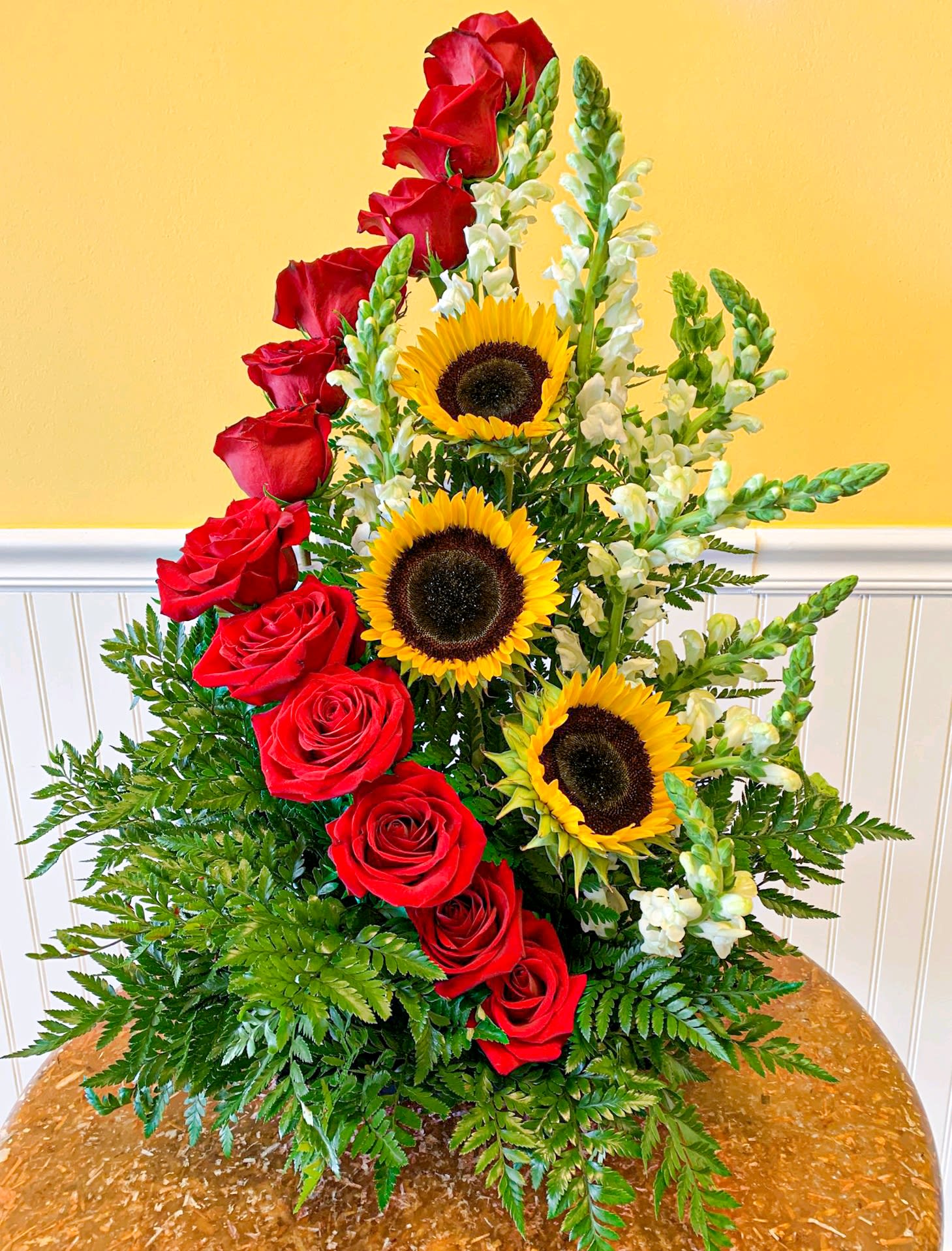 Contemporary Twist in Cherry Hill, NJ Jacqueline's Flowers & Gifts