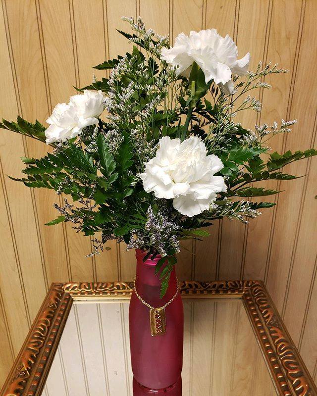 Carnations in Bud Vase in Platte City, MO Platte City Flowers and Gifts