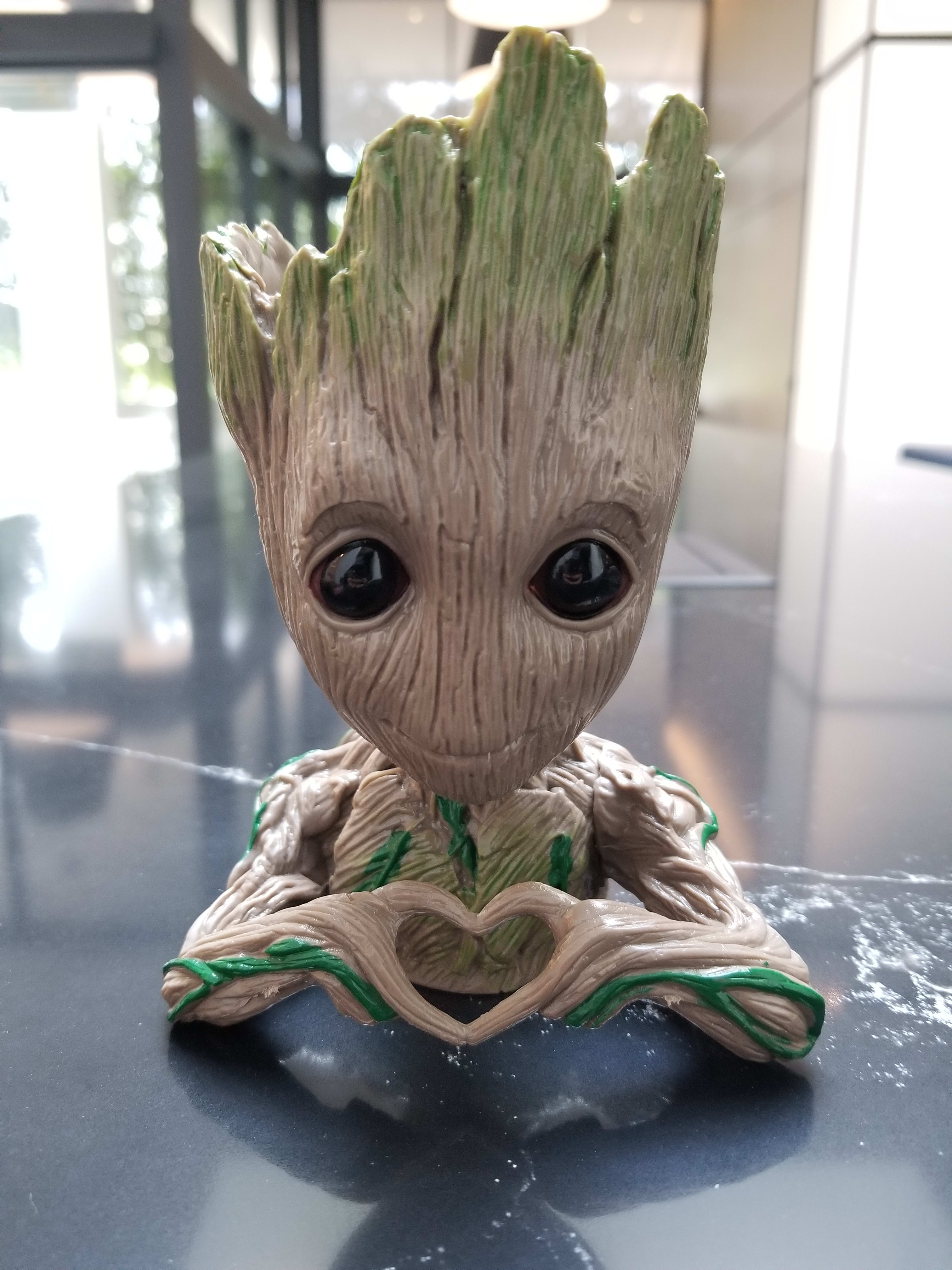 Baby Groot Love