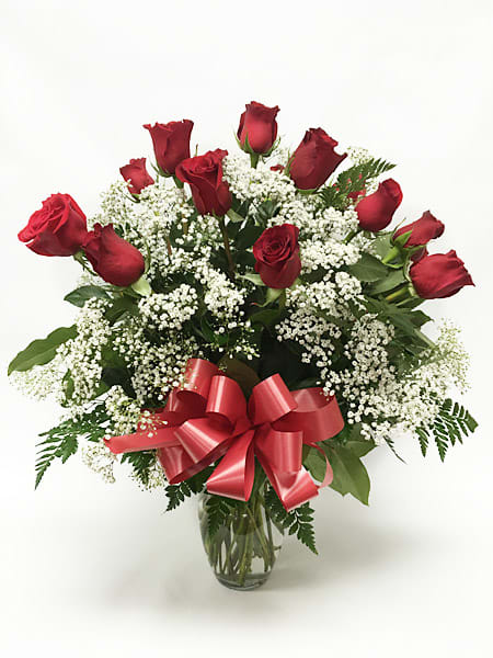 Always on my mind - A dozen gorgeous red roses, a romantic tribute to your love