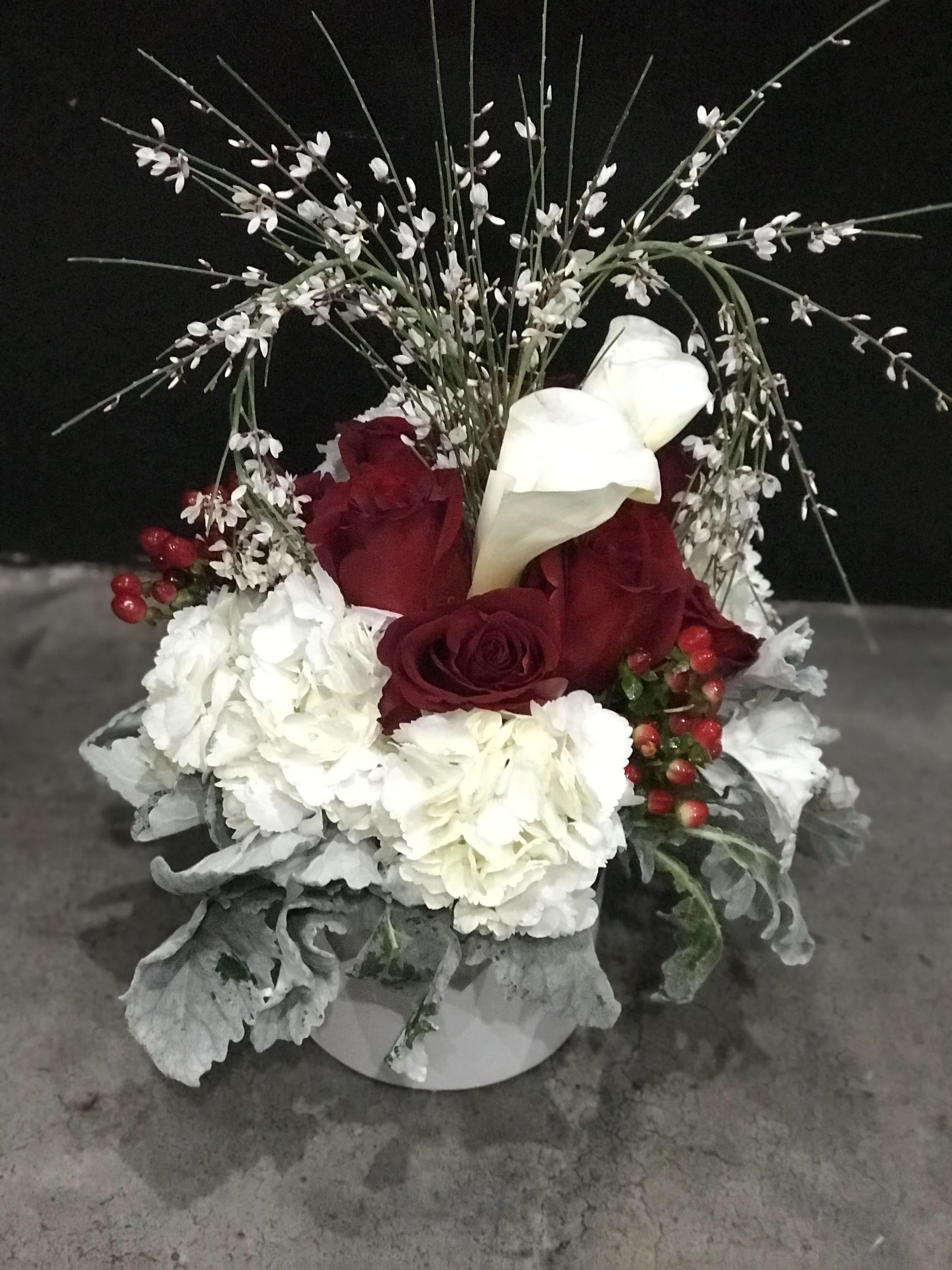 Elegant Rose Bouquet - Roses, calla lilies, hydrangeas, beans...