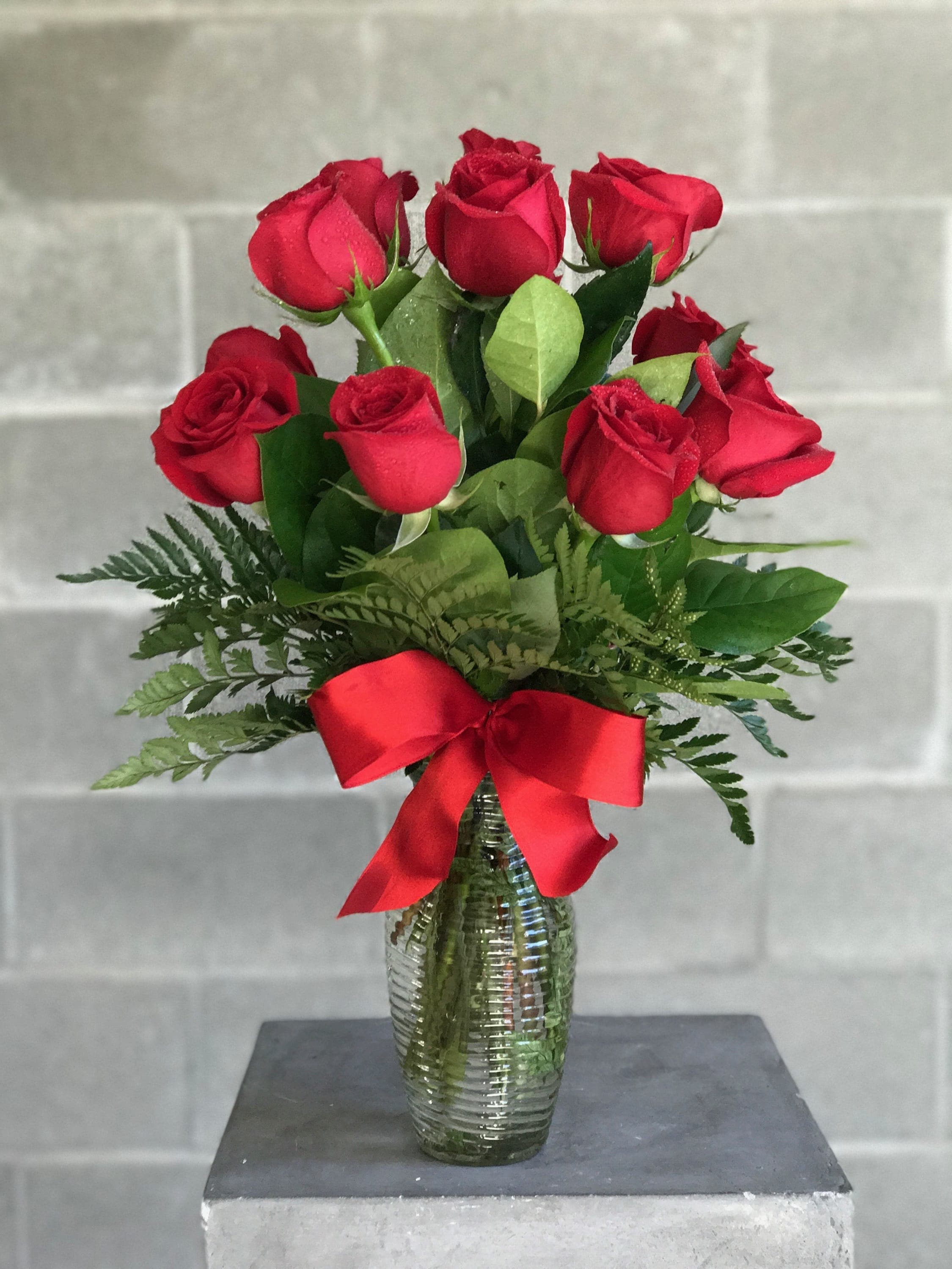 Dozen Rose Special in PORTLAND, OR VIP Flowers