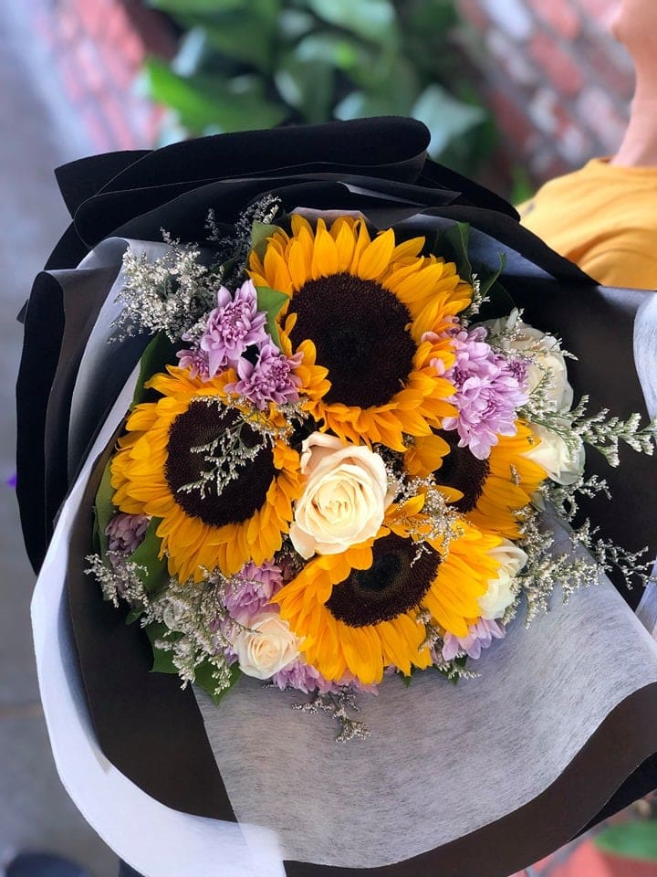 Sunflower and purple flower bouquet clearance