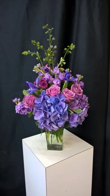 Blue Vase - Can be done any colors.