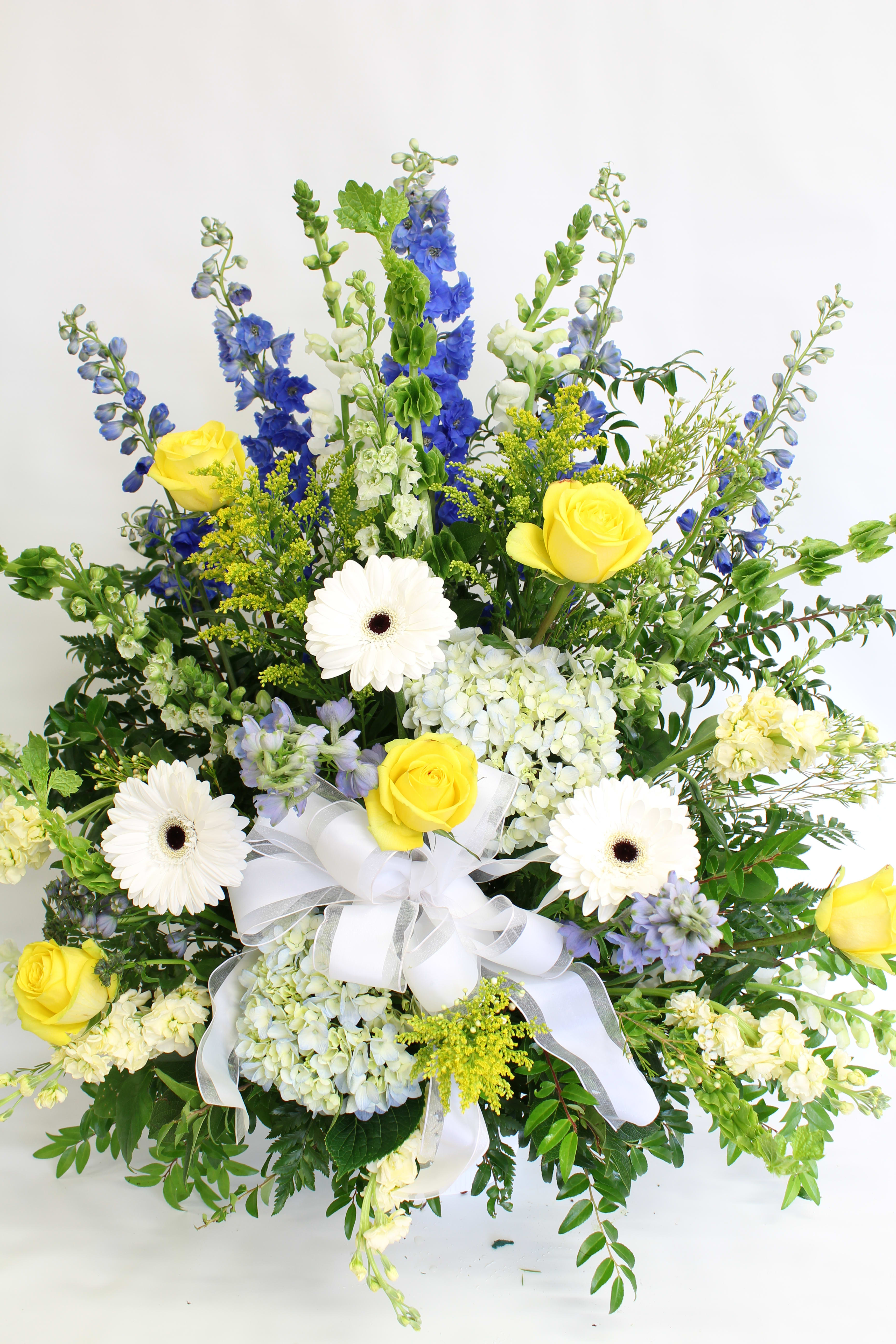 Sympathy Arrangement Yellow White And Blue Vgs22 In Lower Gwynedd Pa Valleygreen Flowers Gifts