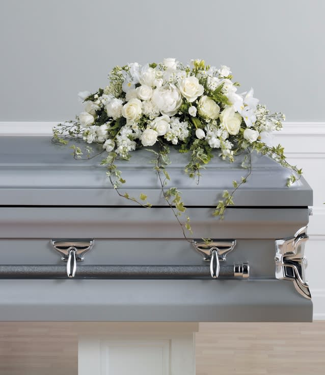 Casket Spray In Purcellville Va Designing Flowers Llc