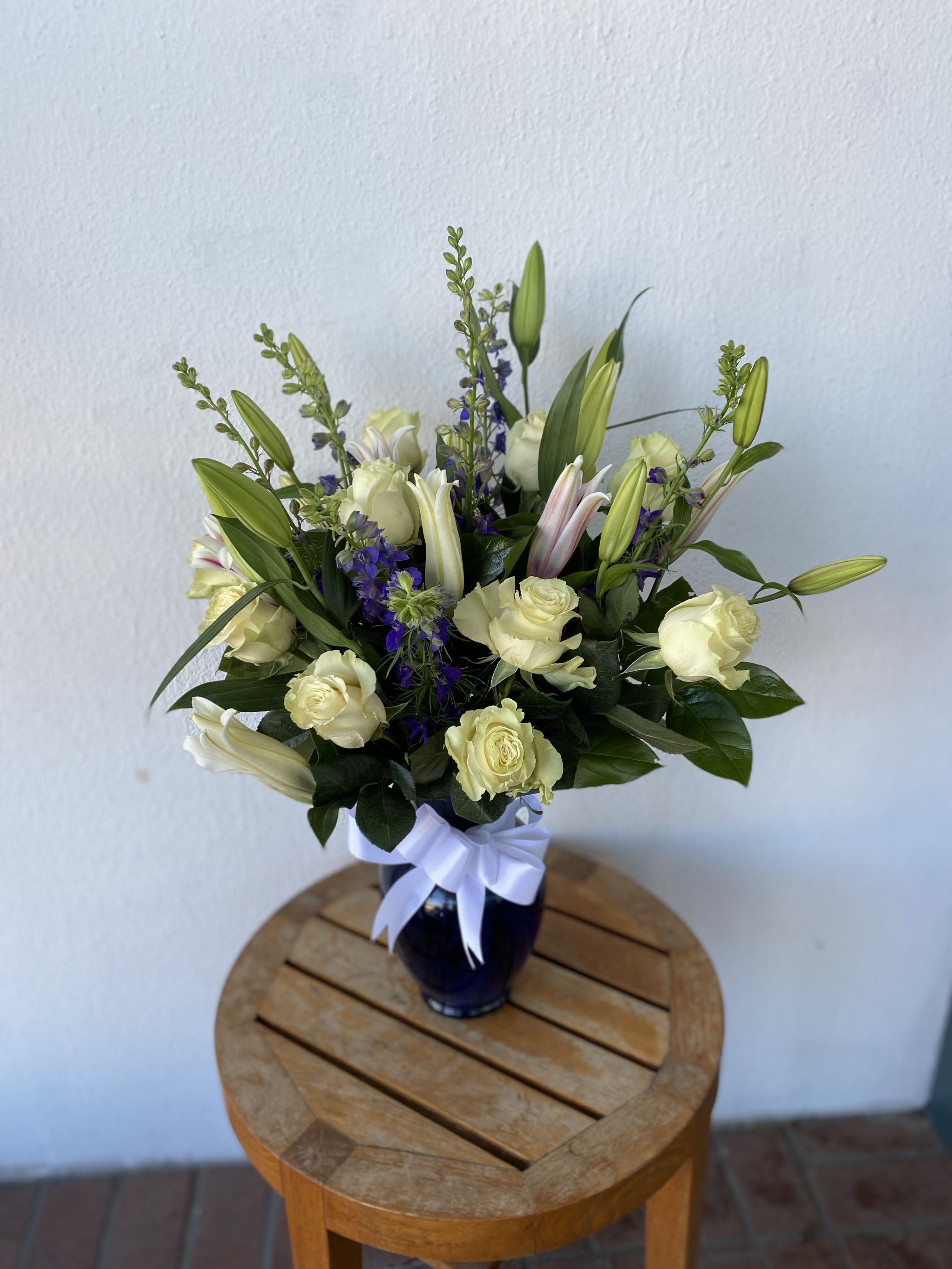 In loving memory in Chatsworth, CA | The Flower Boutique