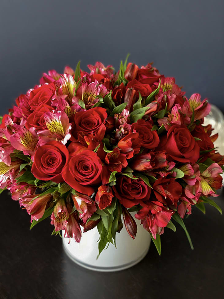 Red roses and alstroemerias arrangement  - Beautiful arrangement with 2 dozen roses and alstroemerias in white low vase 