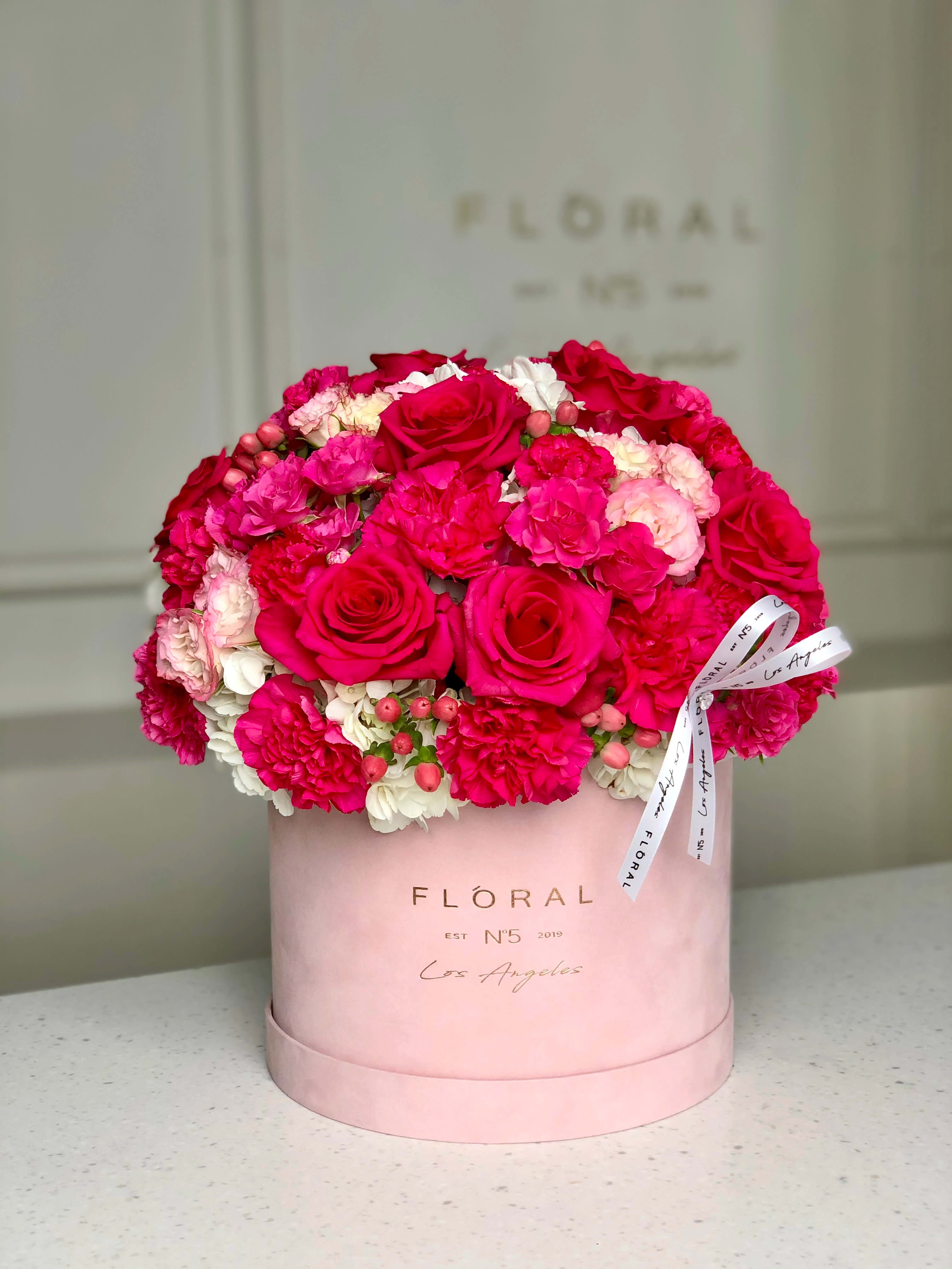 No.225 Pink Roses & Carnations in Studio City, CA Floral №5