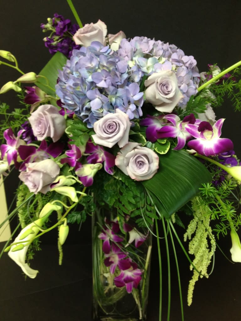 Flowers Staten Island 10306 / Buds florals creates artfully designed